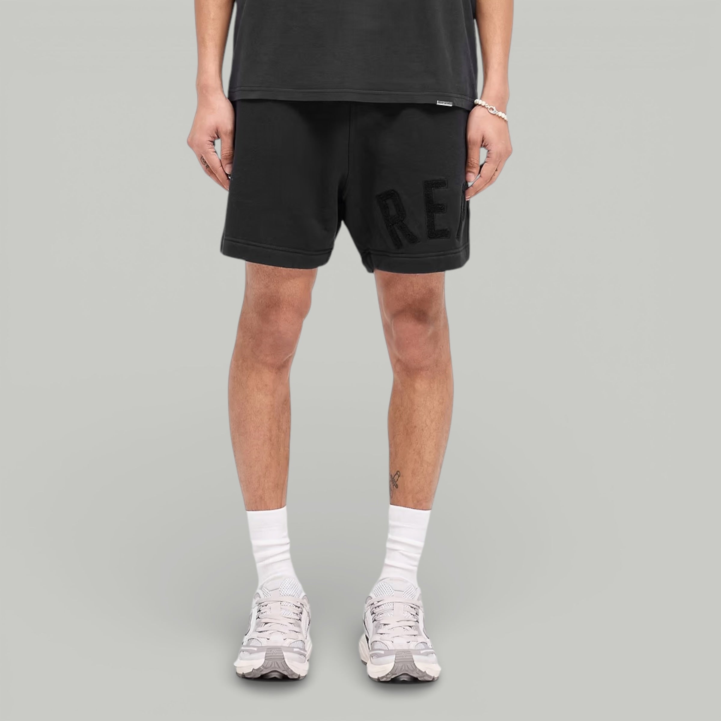 REPRESENT – detaliu logo | VSTEALS