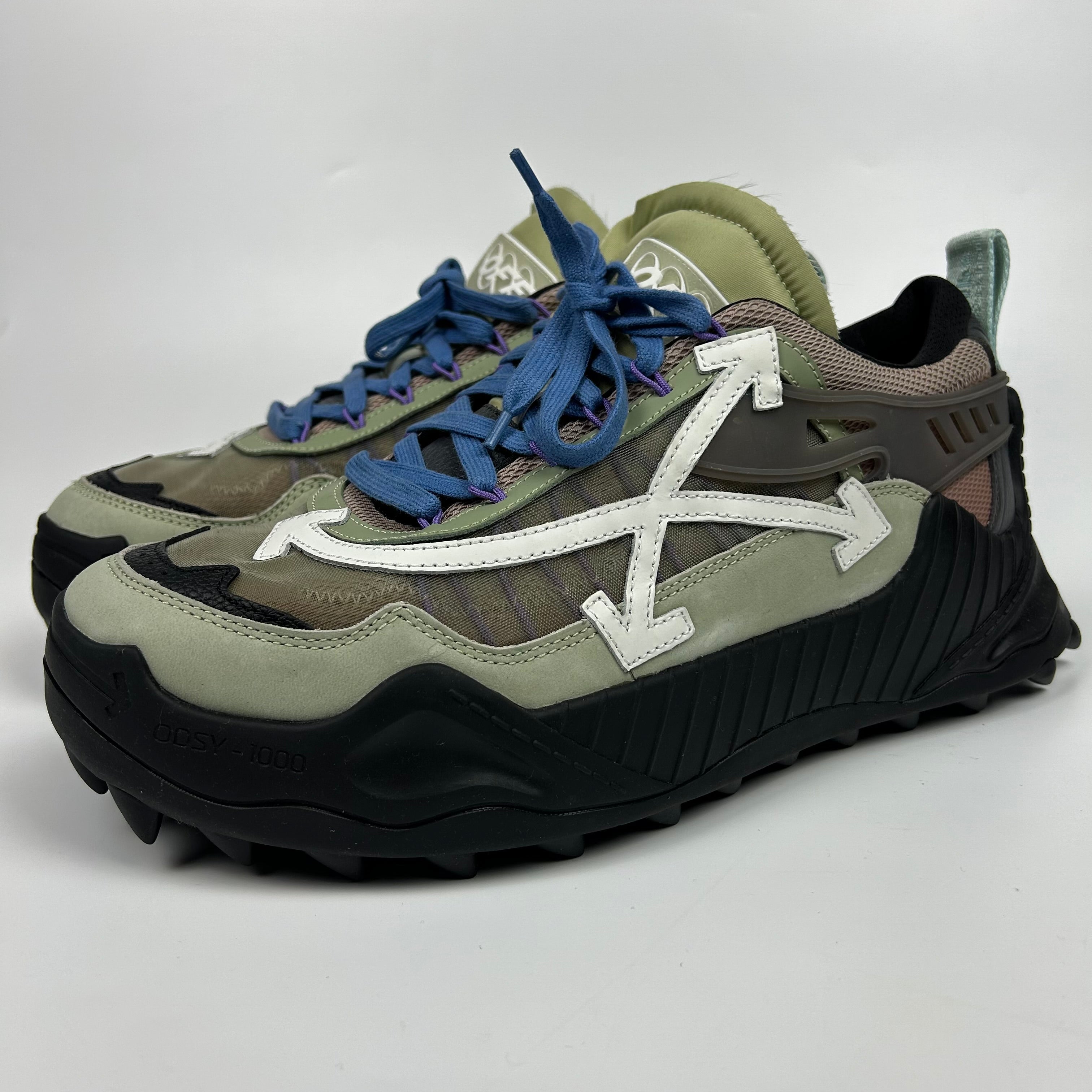 Off-White sneakers – vedere lateral | VSTEALS