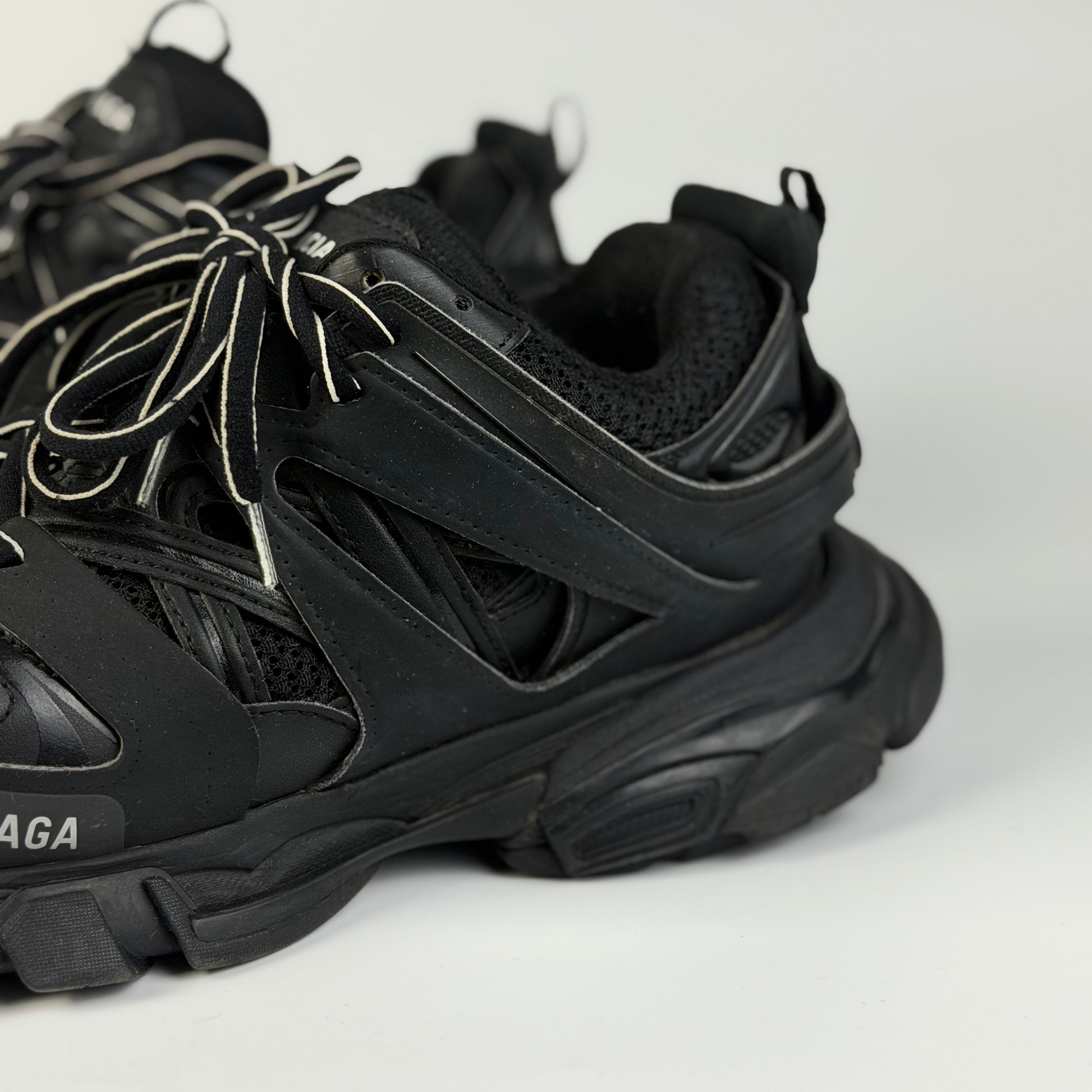 Balenciaga Track Black