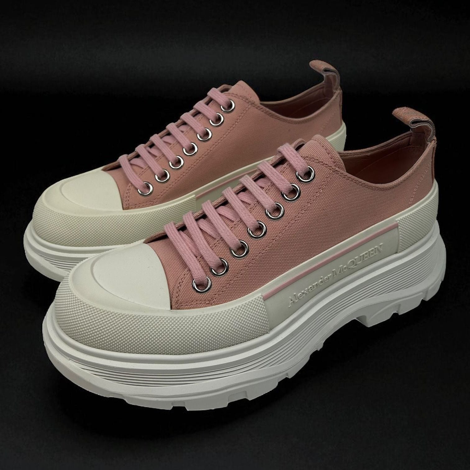 Alexander Mcqueen Tread Slick Lace Up