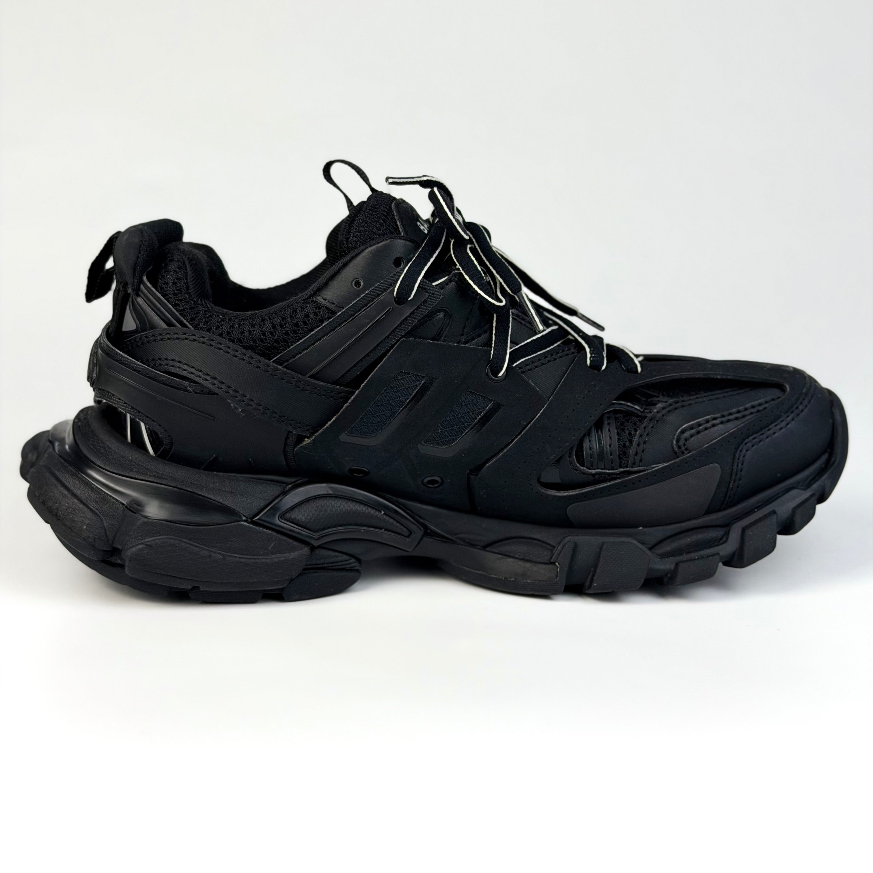 Balenciaga Track Black