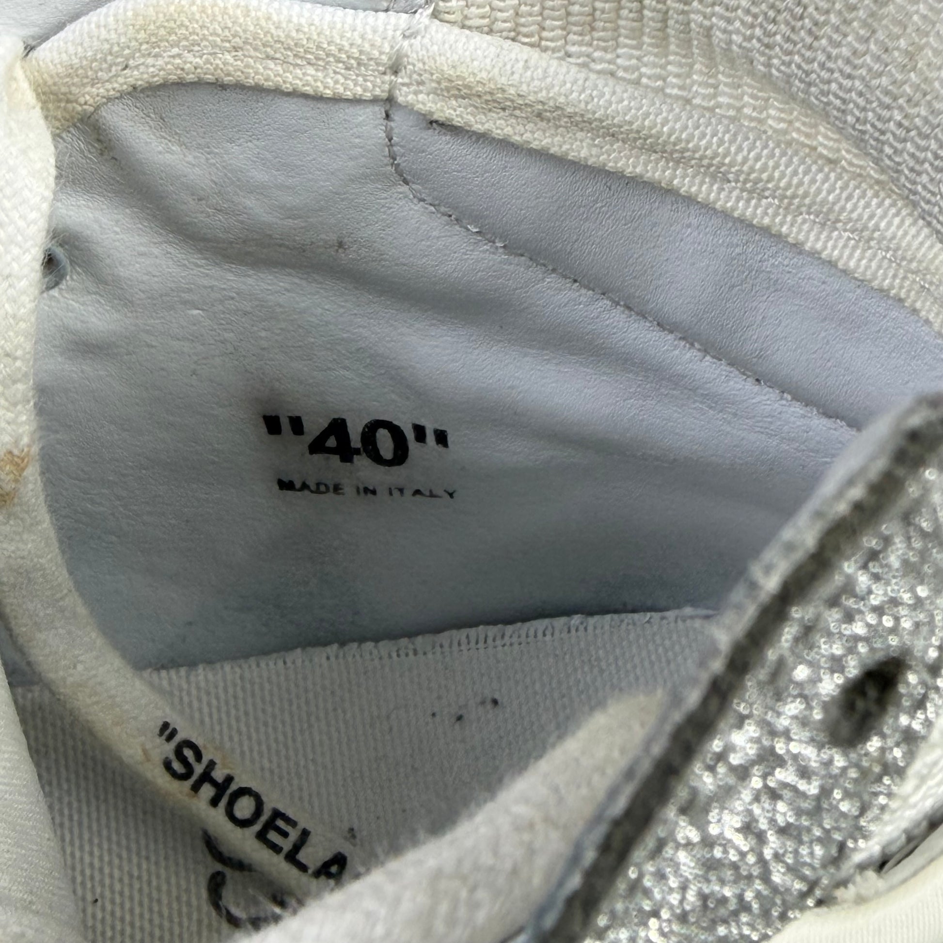 Off-White Court 3.0 Sneakers