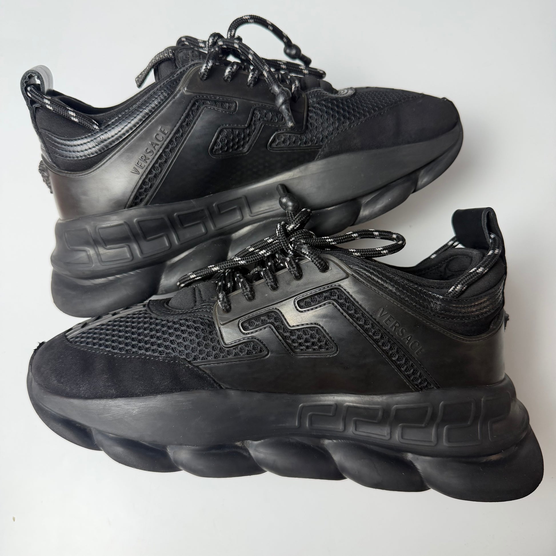Versace Chain Reaction Black