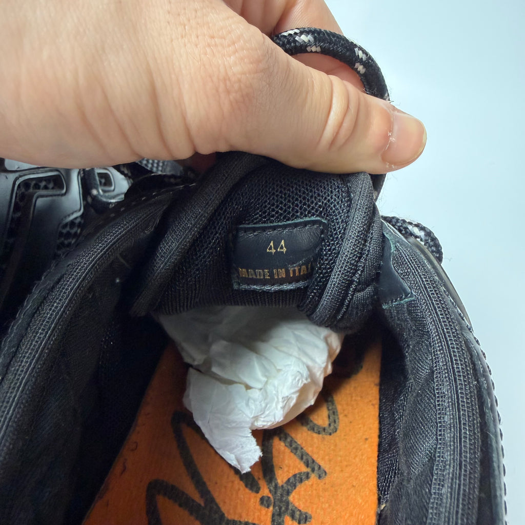 Versace Chain Reaction Black