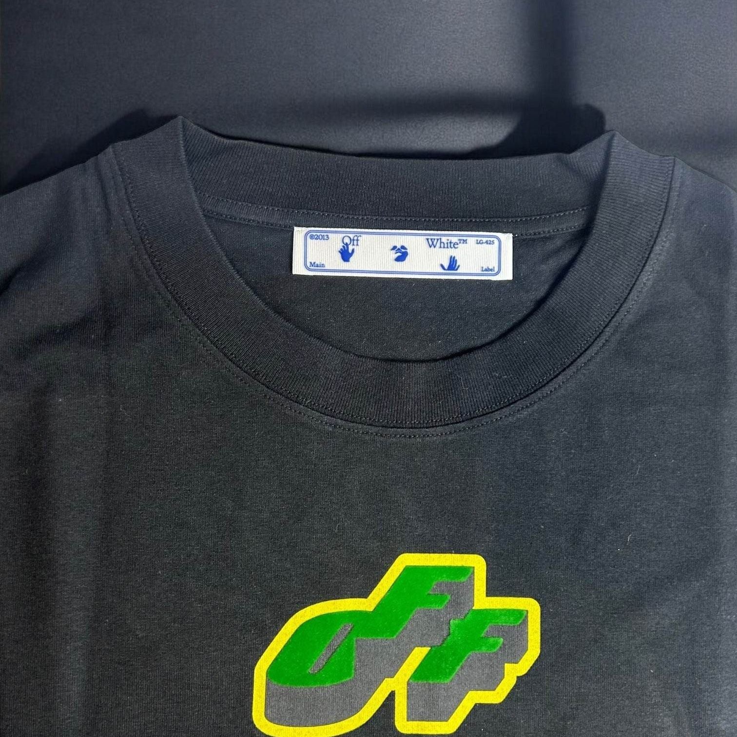 Off-White Tongue Out T-shirt - V STEALS