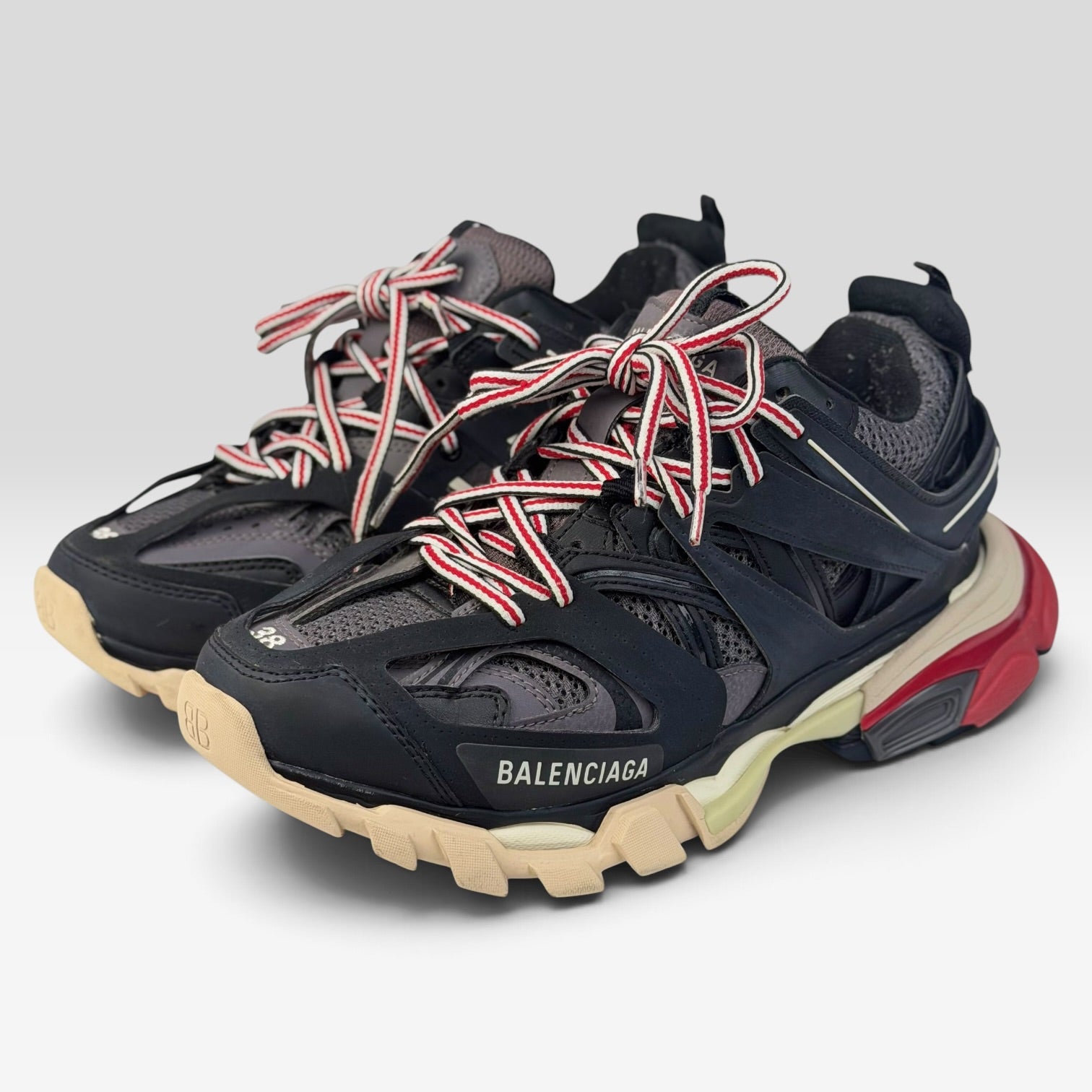 Balenciaga Track Bred Black/Red Sneakers