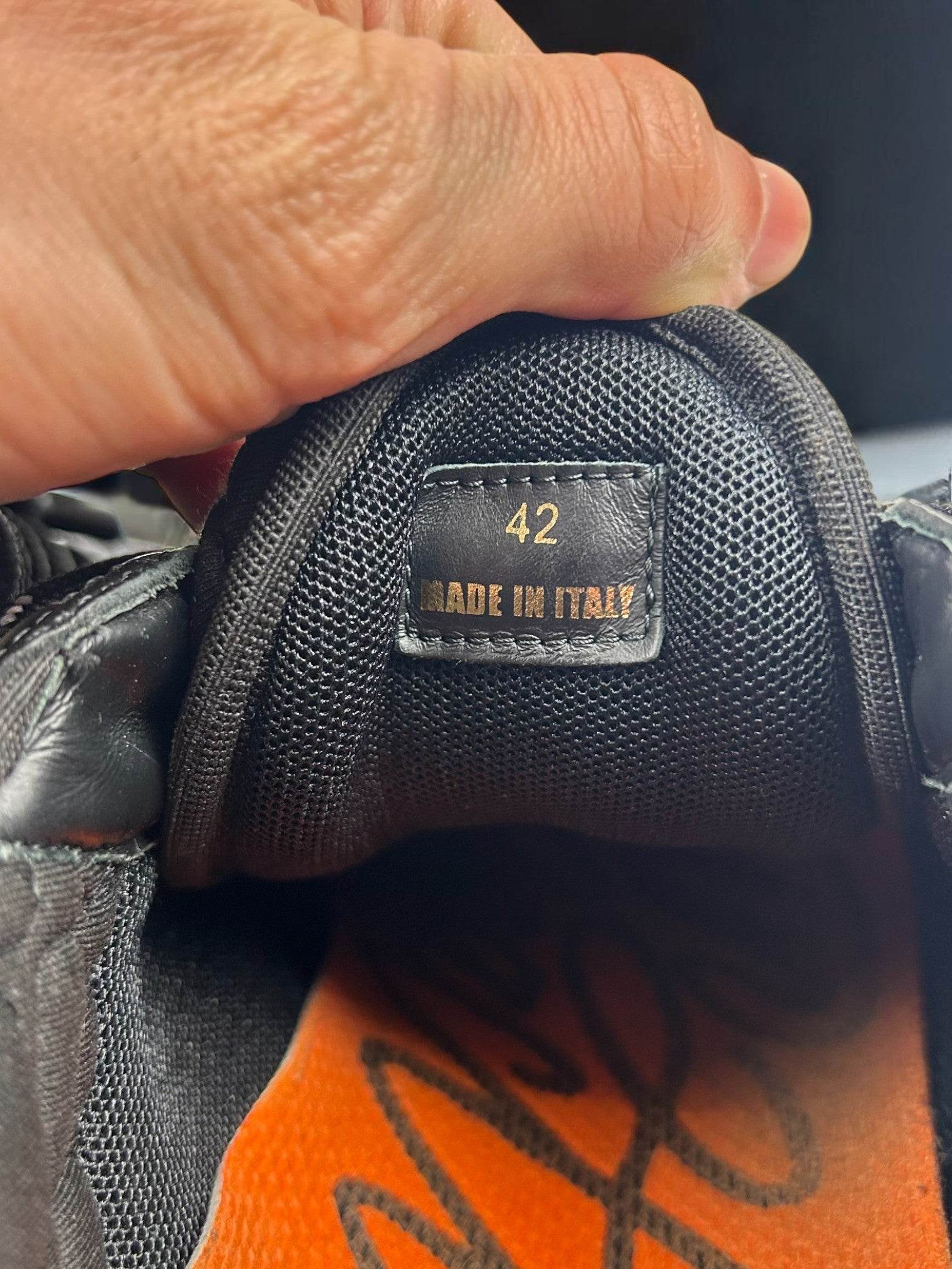 Versace Chain Reaction Black - V STEALS