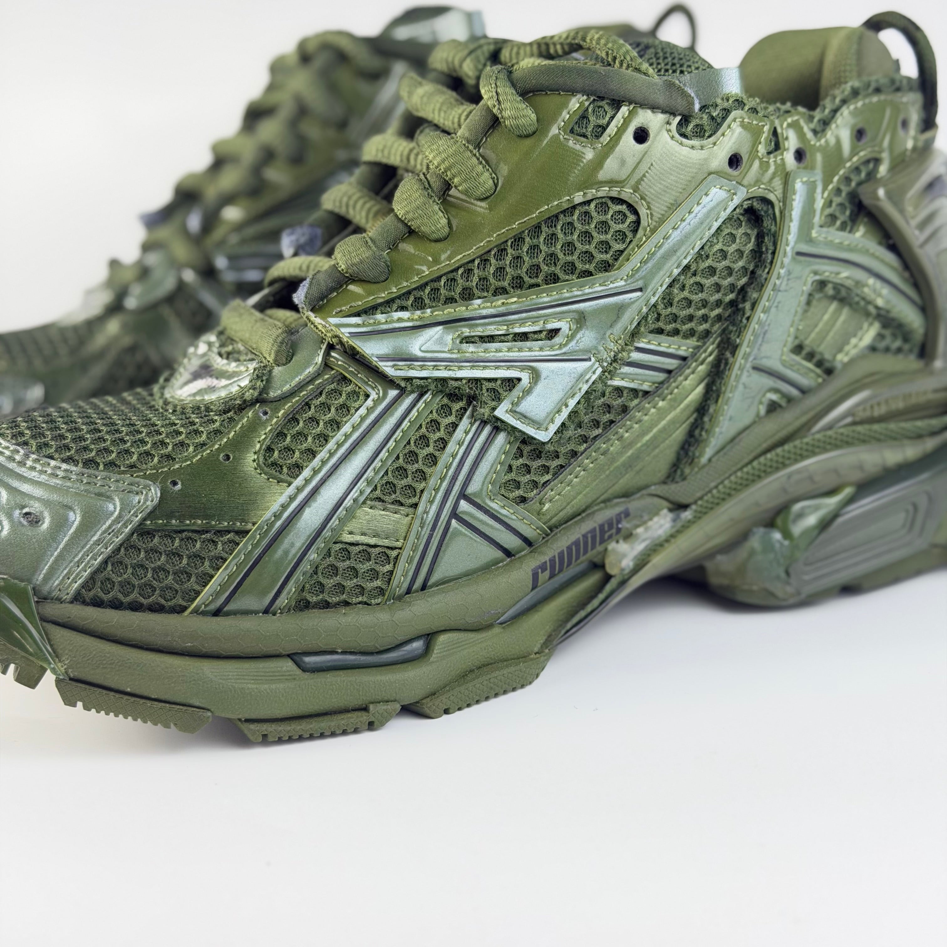 Balenciaga Runner Dark Green