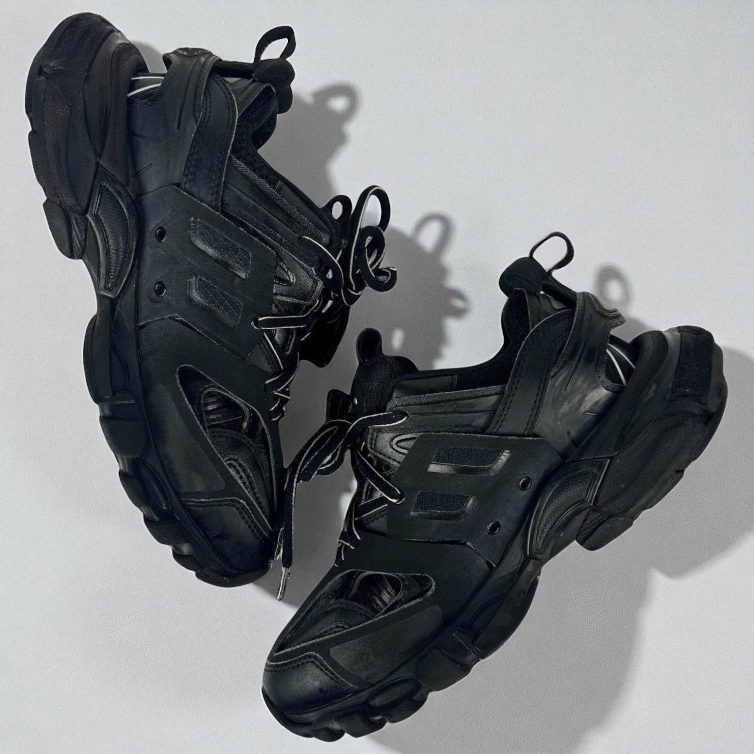 Balenciaga Track Black