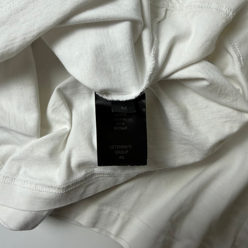 Vetements Hello My Name Is Vetements T-shirt