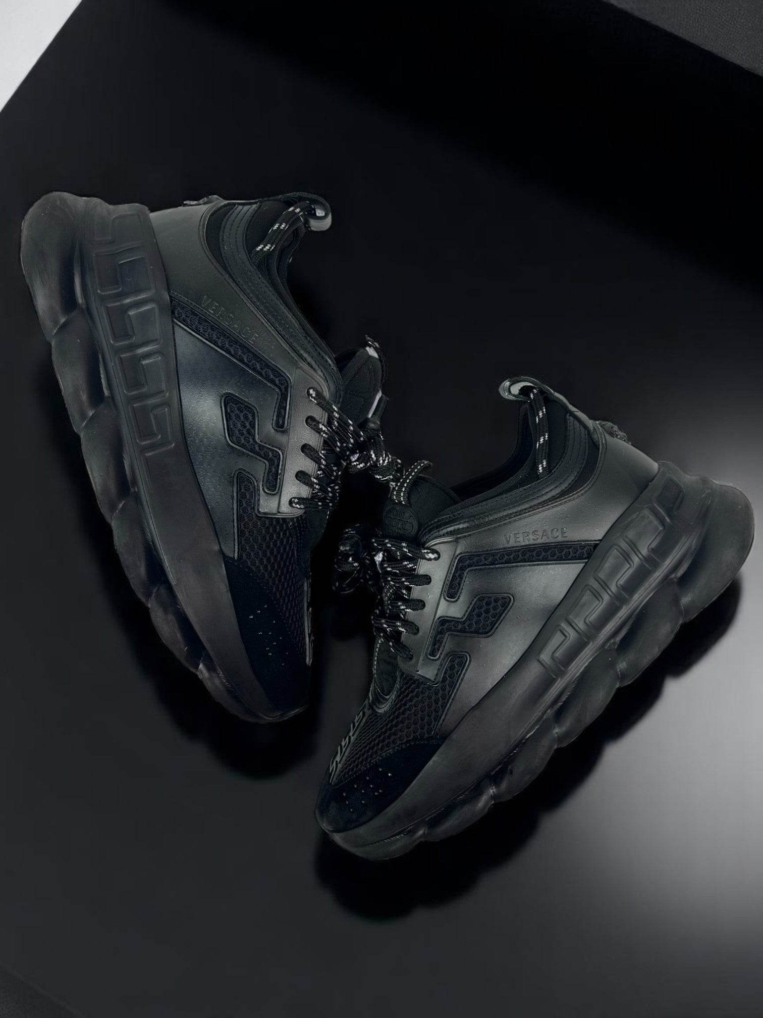 Versace Chain Reaction Black - V STEALS