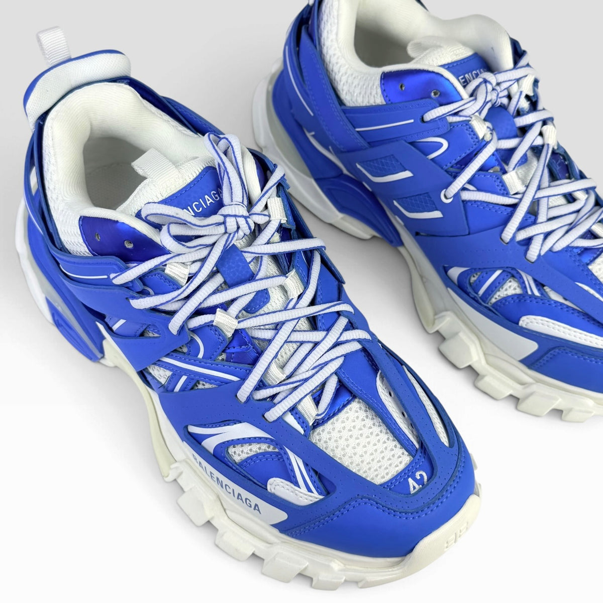 Incaltaminte Barbati BALENCIAGA Balenciaga Track LED Blue/White – produs original disponibil în magazinul V STEALS