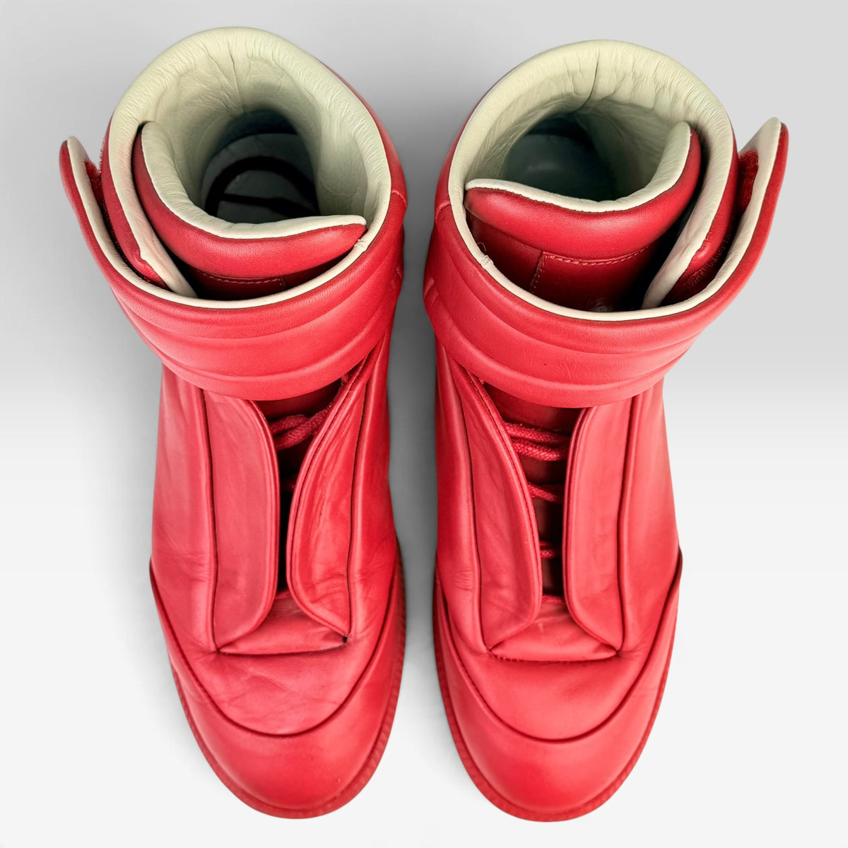 Maison Margiela Future High-Top Red – Incaltaminte Femei MAISON MARGIELA la V STEALS – mărimi 40