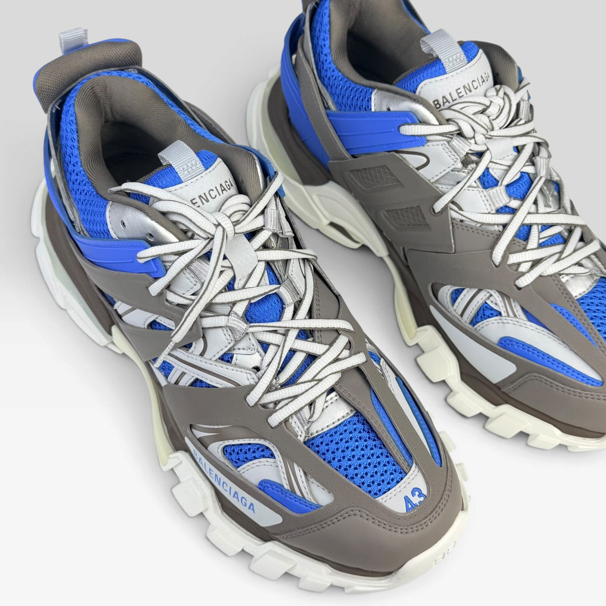 Incaltaminte Barbati BALENCIAGA Balenciaga Track LED White/Light Grey – produs original disponibil în magazinul V STEALS