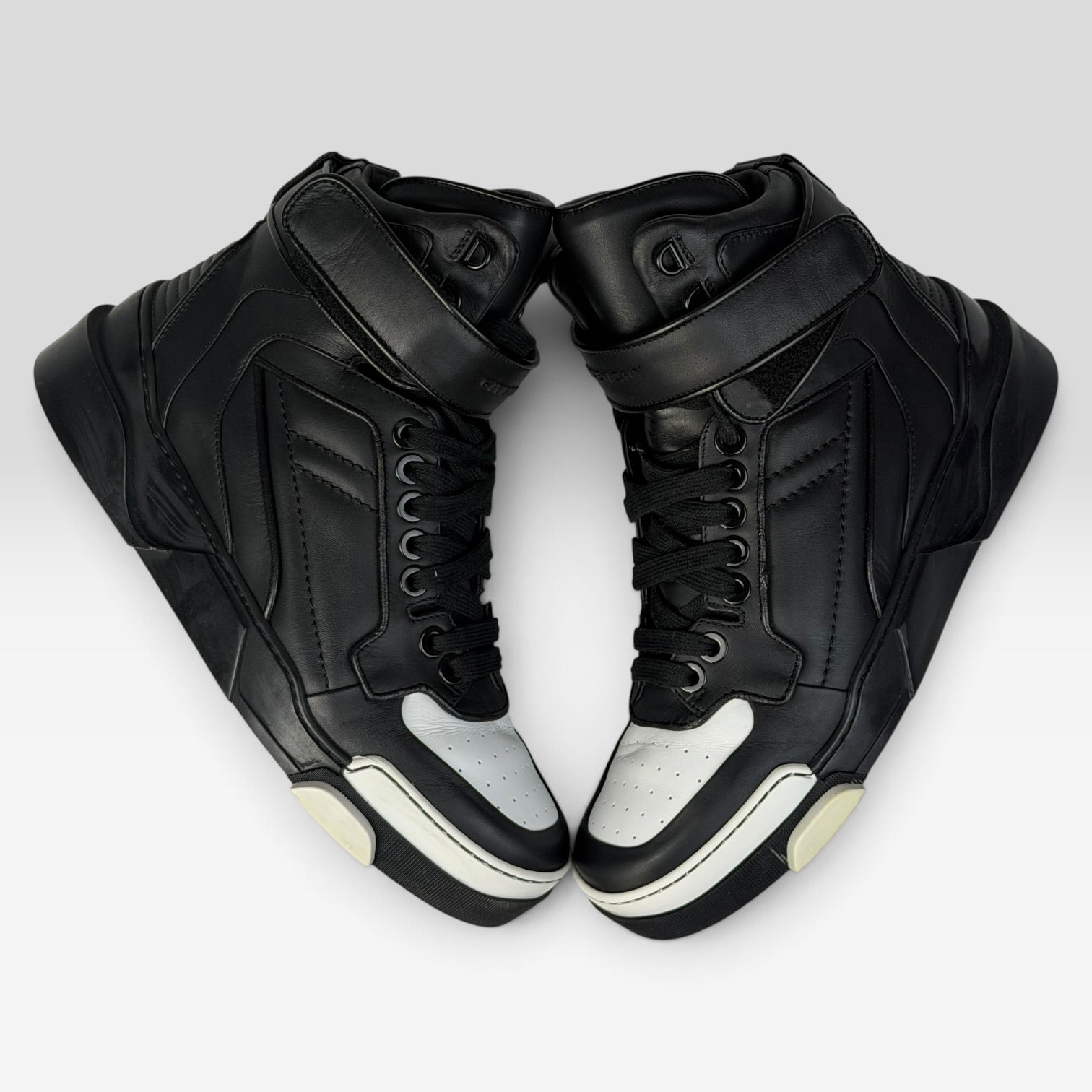 Givenchy Tyson Sneakers Black/White
