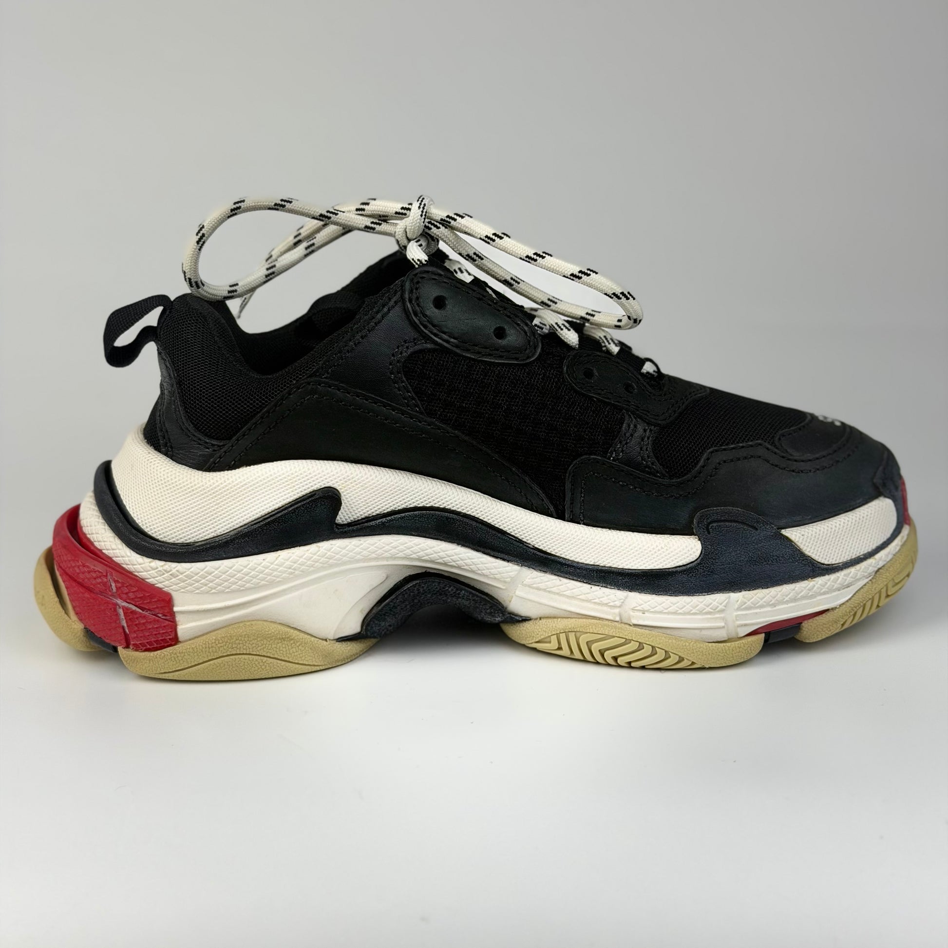 Balenciaga – vedere lateral | VSTEALS