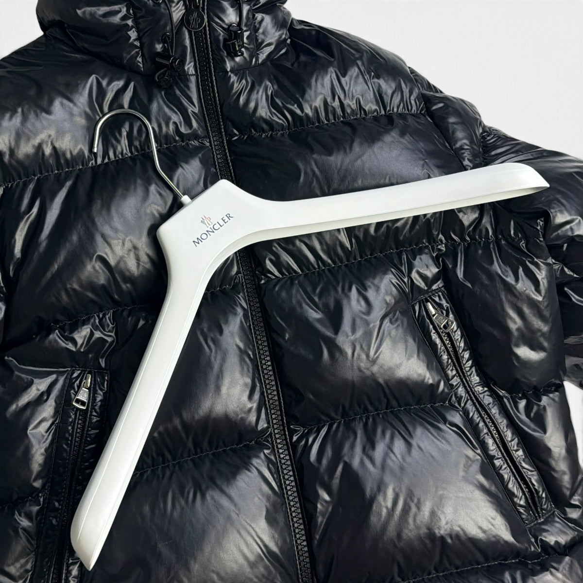 Moncler Ecrins Short Down Jacket Black