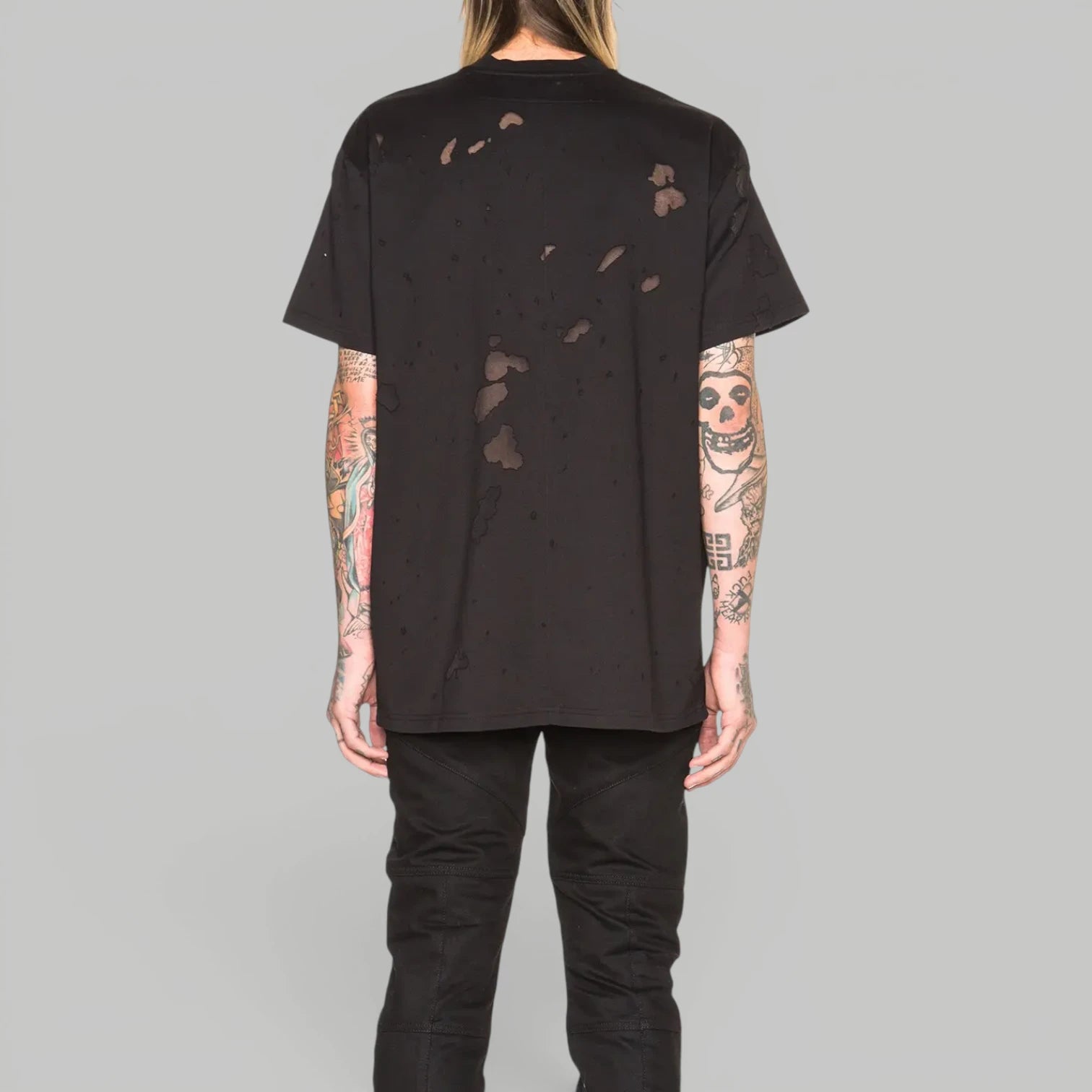 Givenchy – detaliu logo | VSTEALS