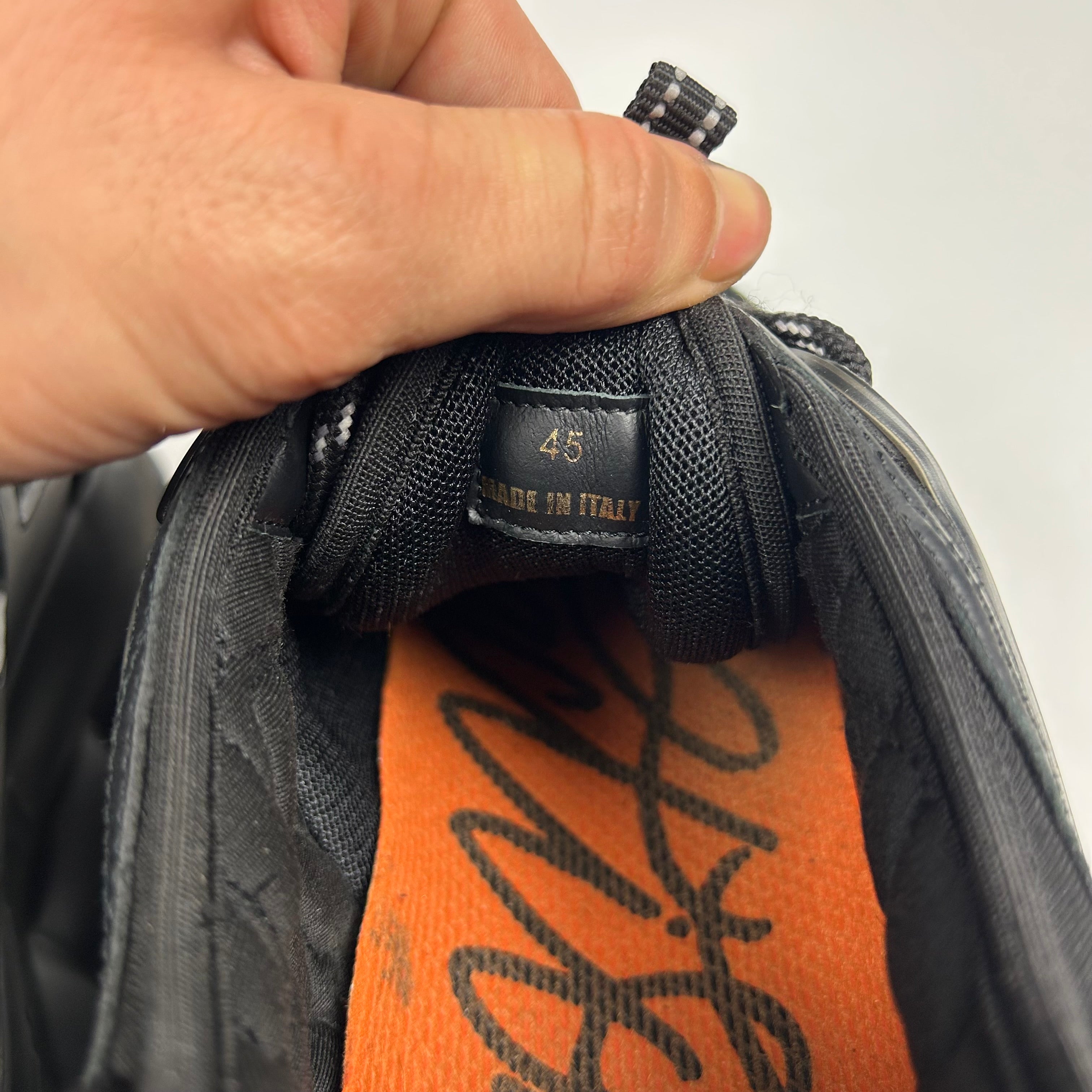 Versace men sneakers – detaliu talpă | VSTEALS
