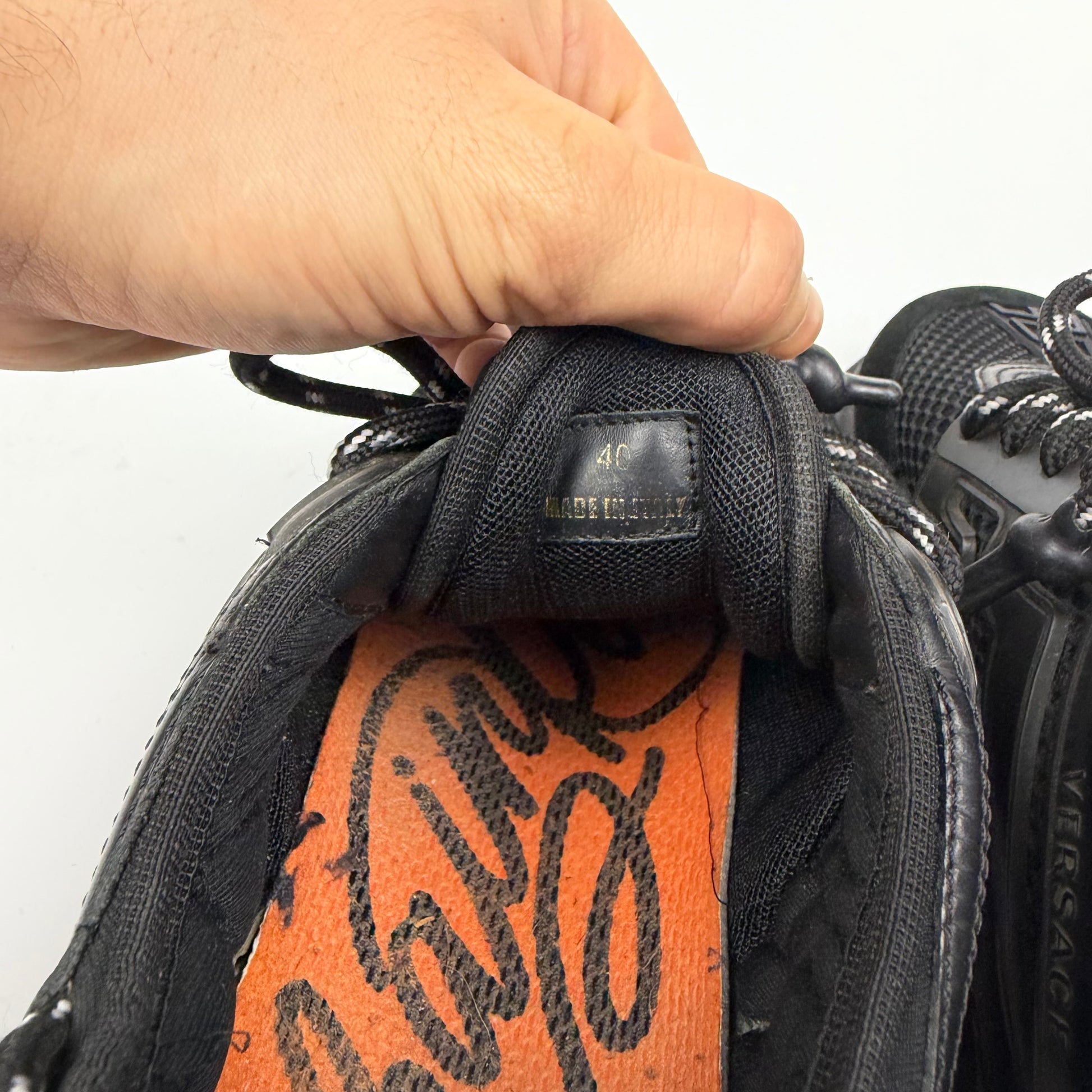 Versace Chain Reaction Black