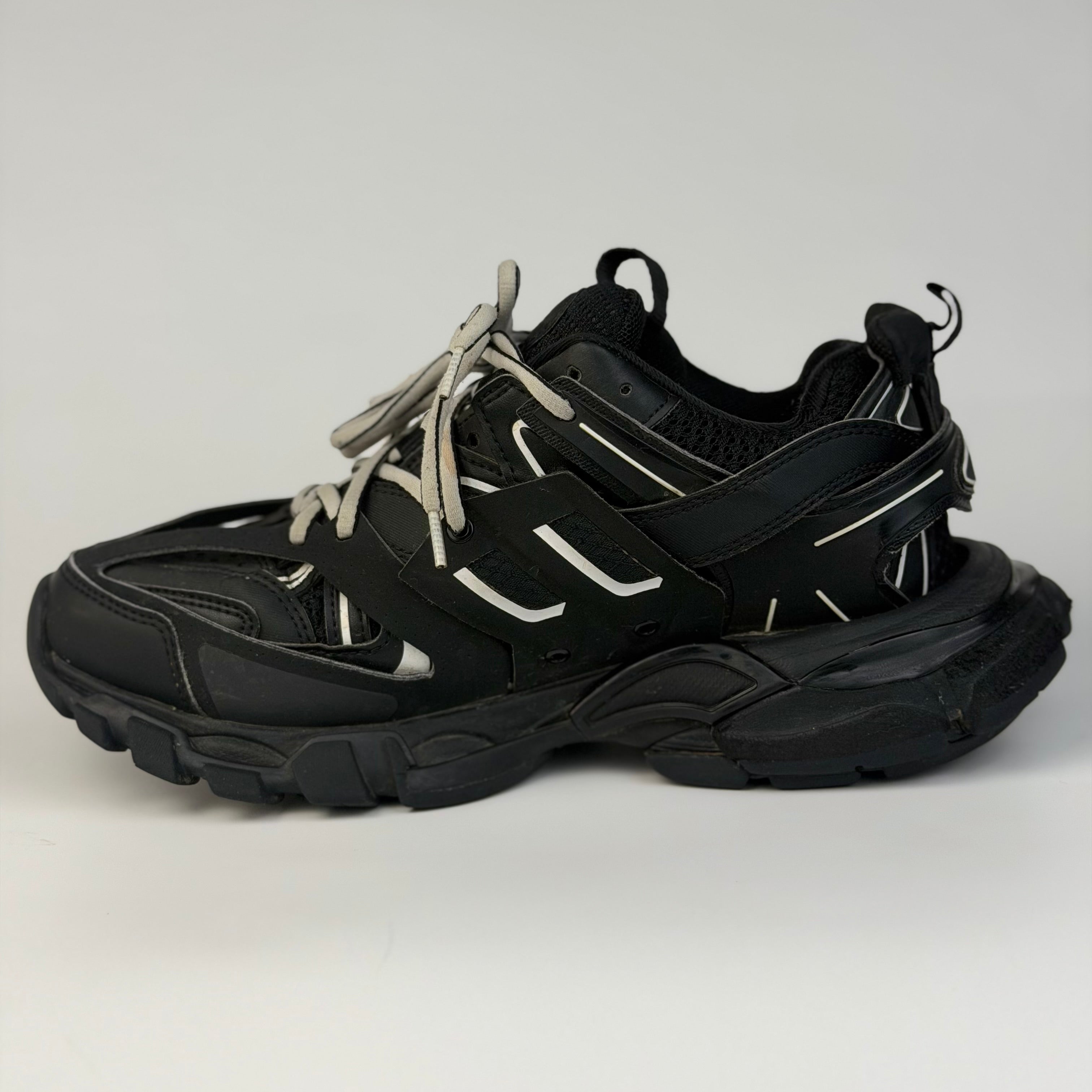 Balenciaga Track Black