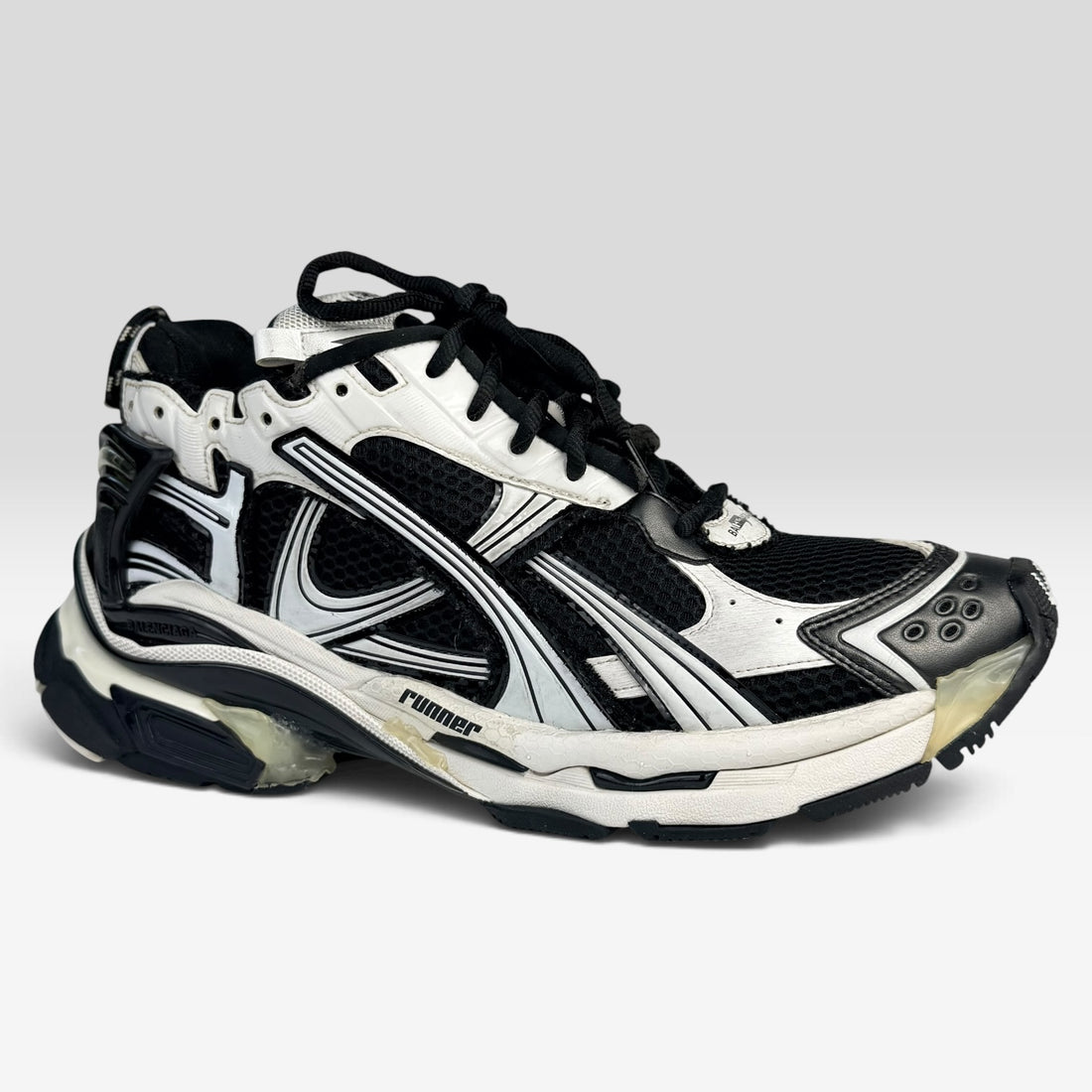 Balenciaga Runner Black/White