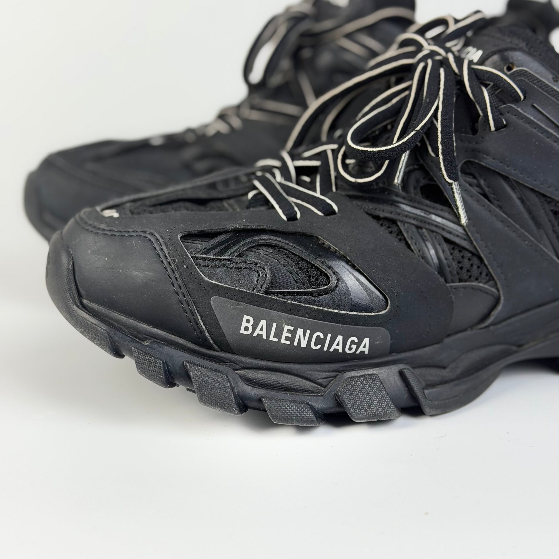 Balenciaga Track Black