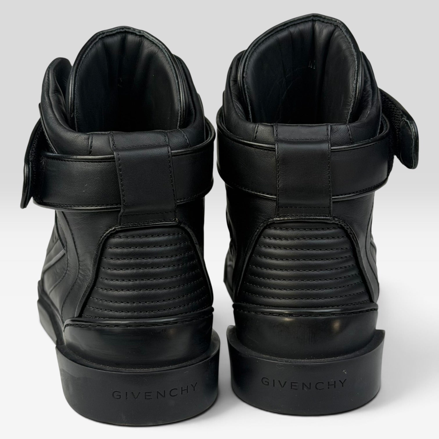 Givenchy Tyson Sneakers Black/White