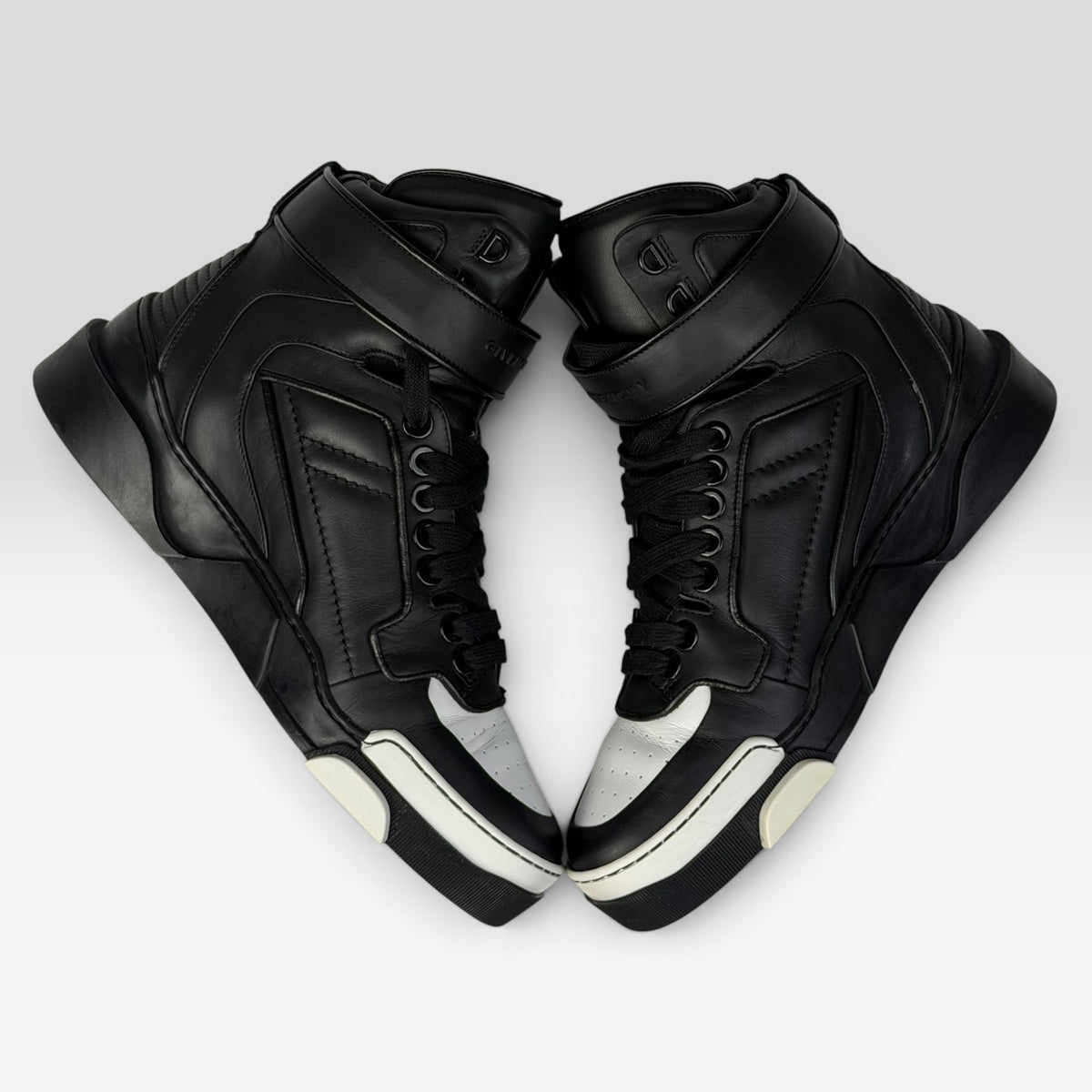 Givenchy Tyson Sneakers Black/White