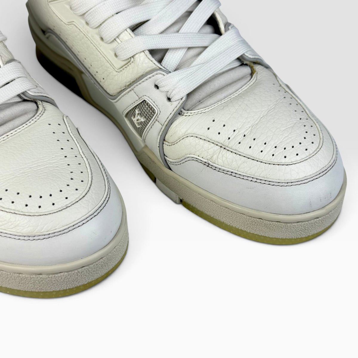 Louis Vuitton LV Trainer White/Grey Signature