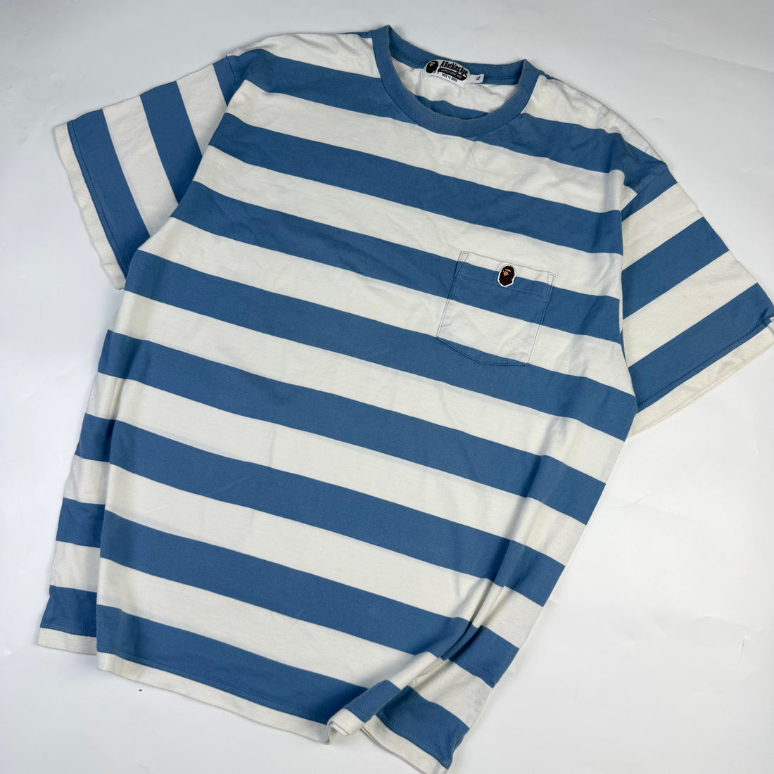 BAPE Bold Stripe Pocket T-Shirt Blue, alb, vedere din față