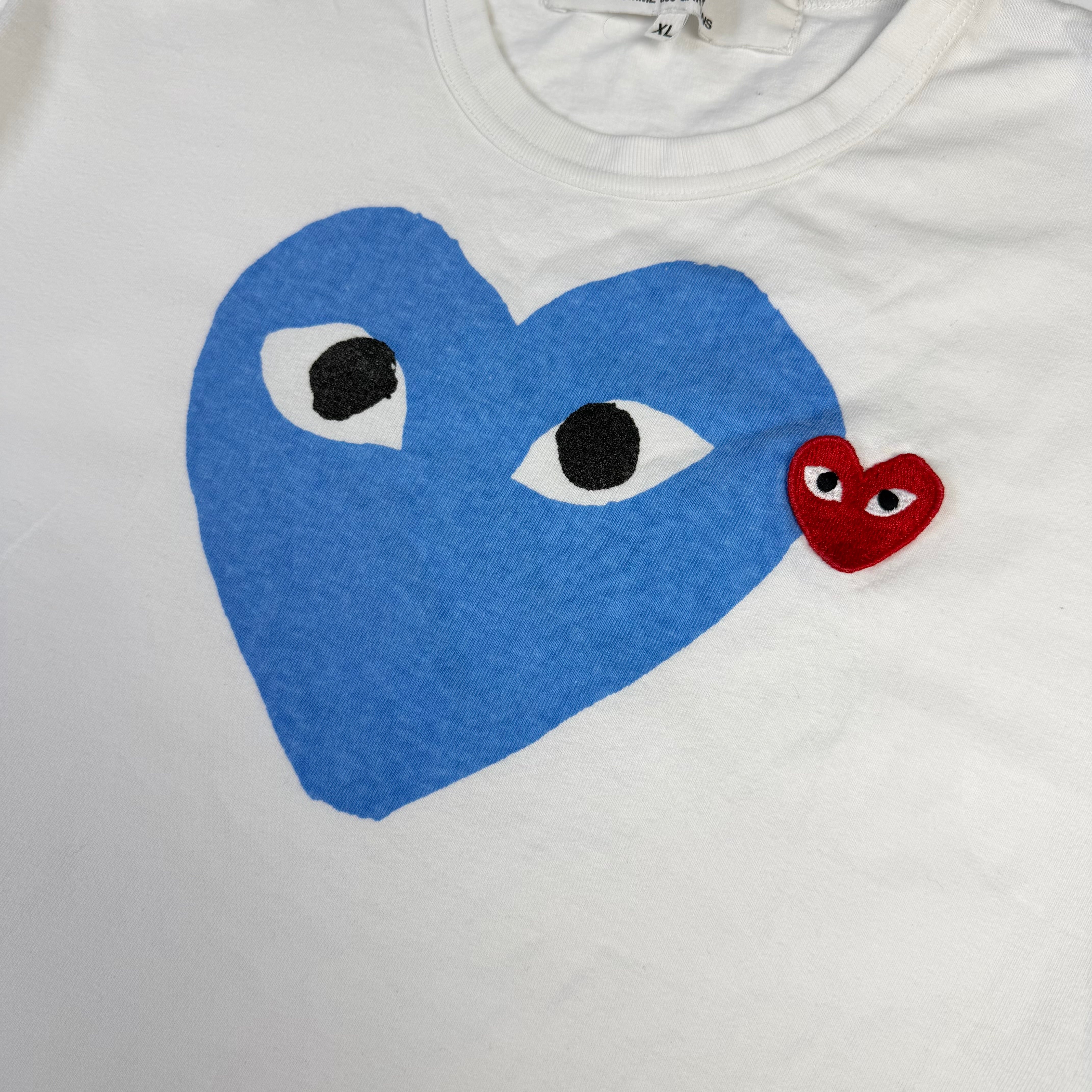 Comme Des Garçons Play Blue Heart T-Shirt White