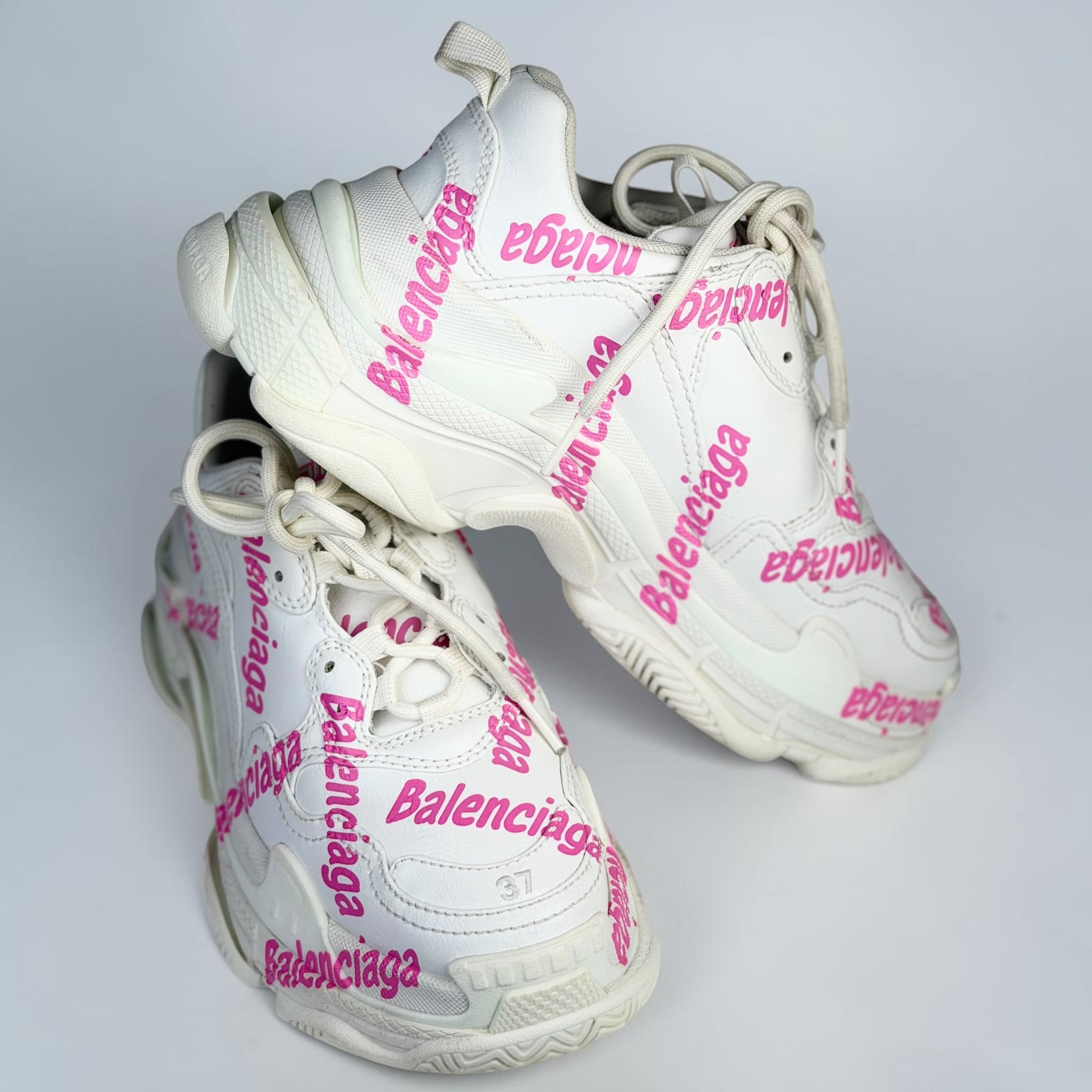 Balenciaga logo – vedere lateral | VSTEALS