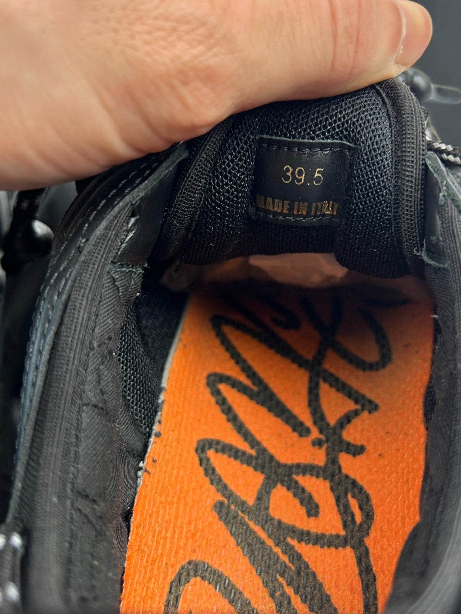 Versace Chain Reaction Black - V STEALS