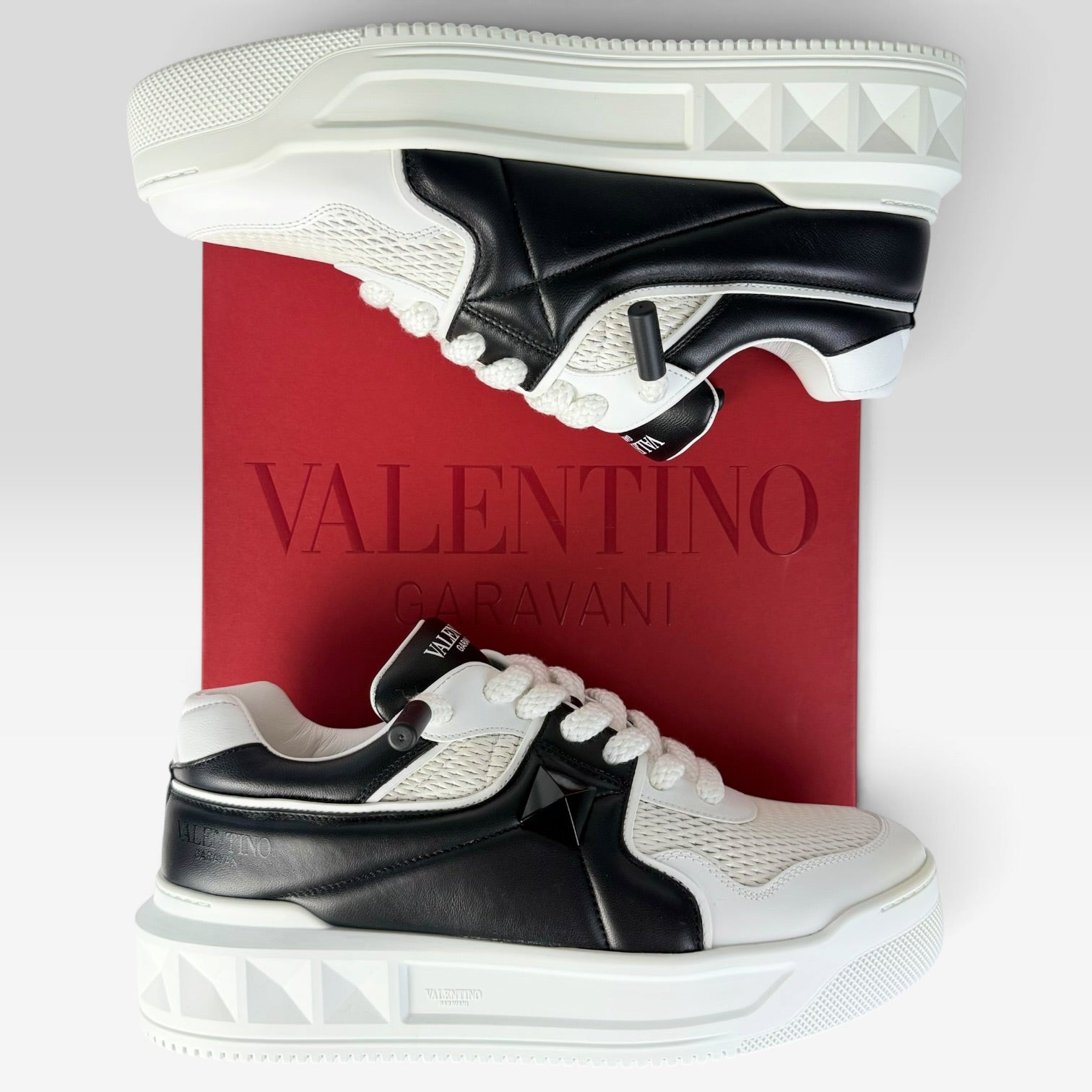 Valentino Garavani One Stud Low-Top White/Black