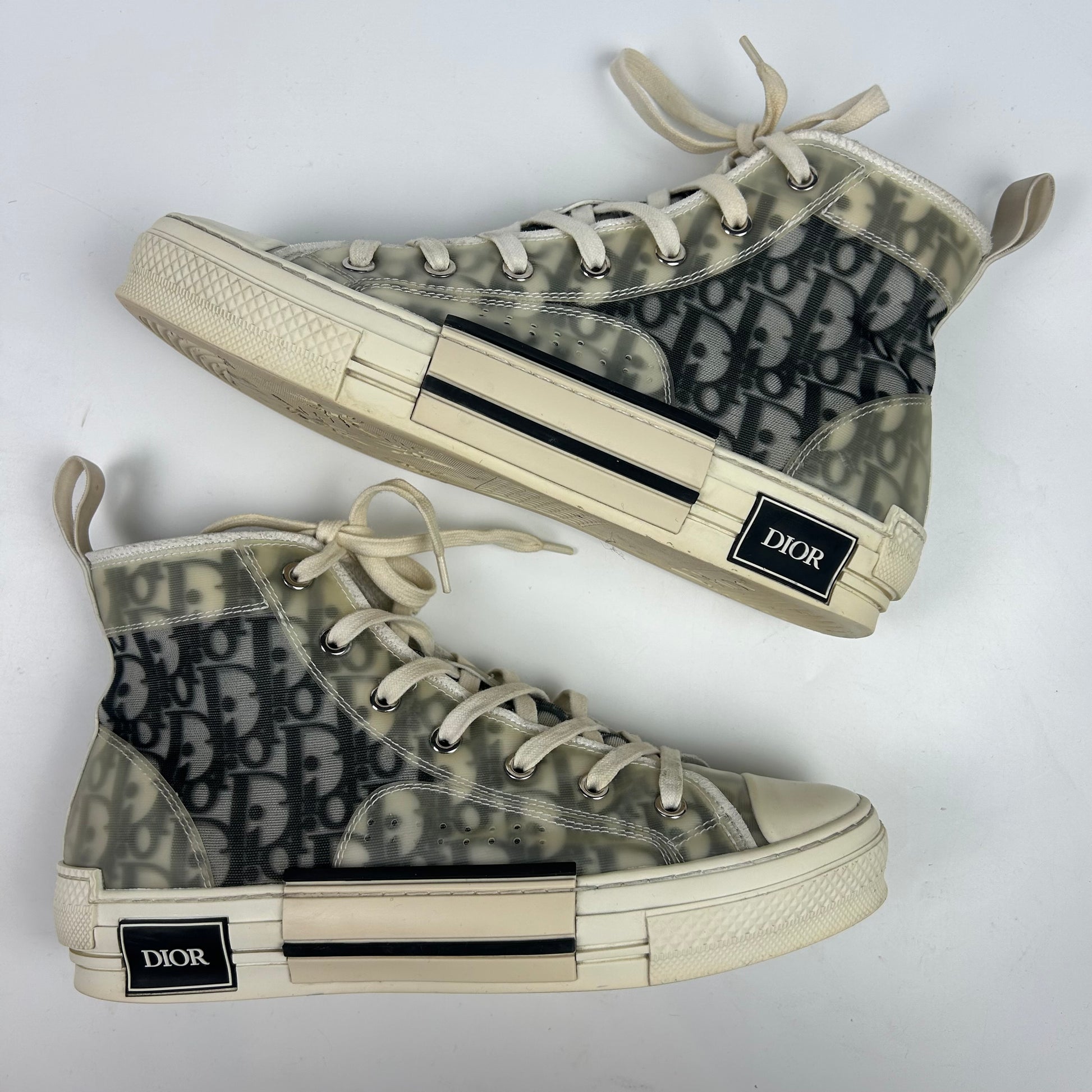 Dior B23