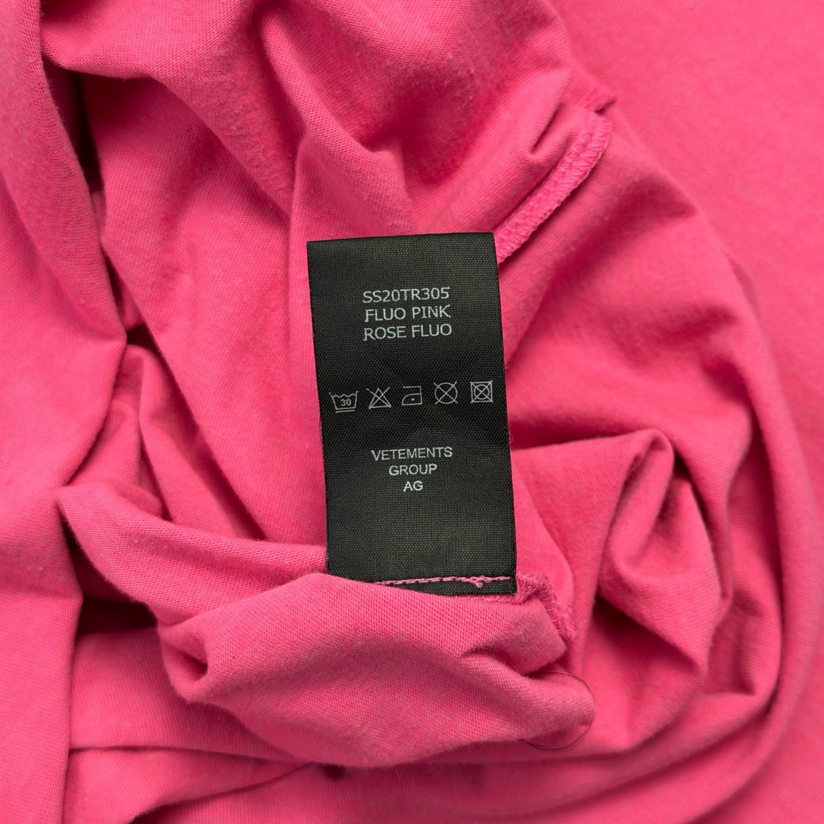 Vetements SS20 "Priority Mail Express" Logo T-Shirt Pink