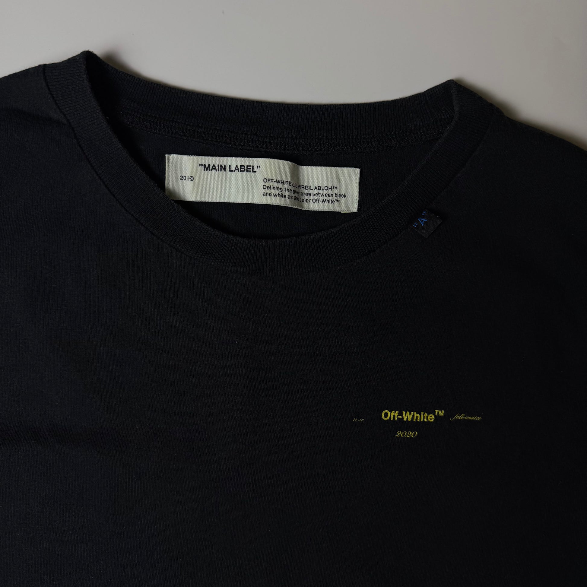 Off-White Acrylic Arrows T-shirt