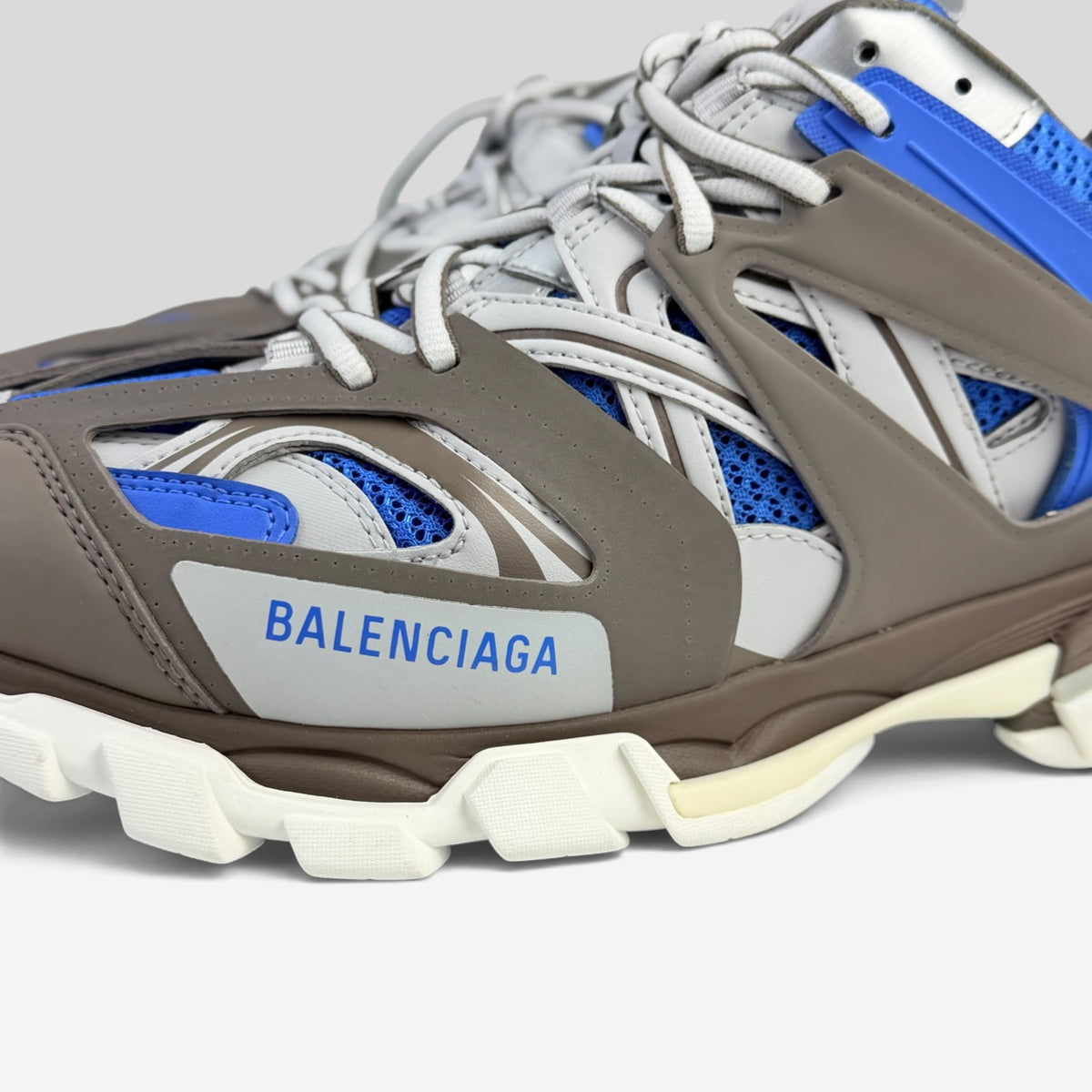 Balenciaga Track LED White/Light Grey – Incaltaminte Barbati BALENCIAGA la V STEALS – BALENCIAGA