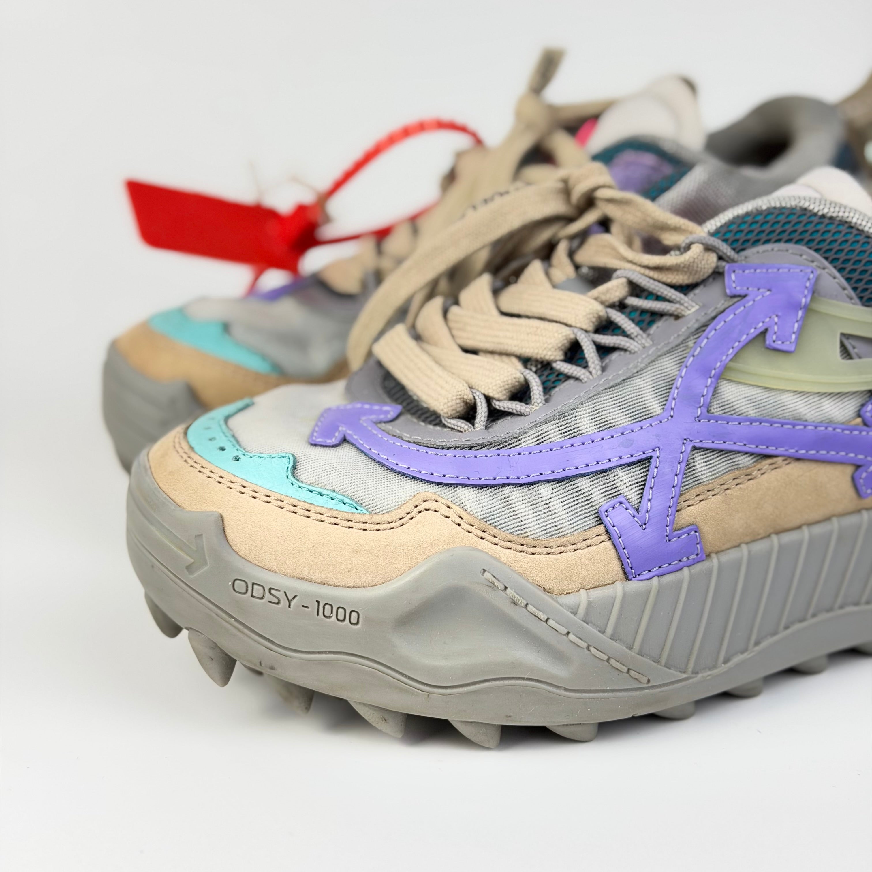 Off-White sneakers – detaliu talpă | VSTEALS