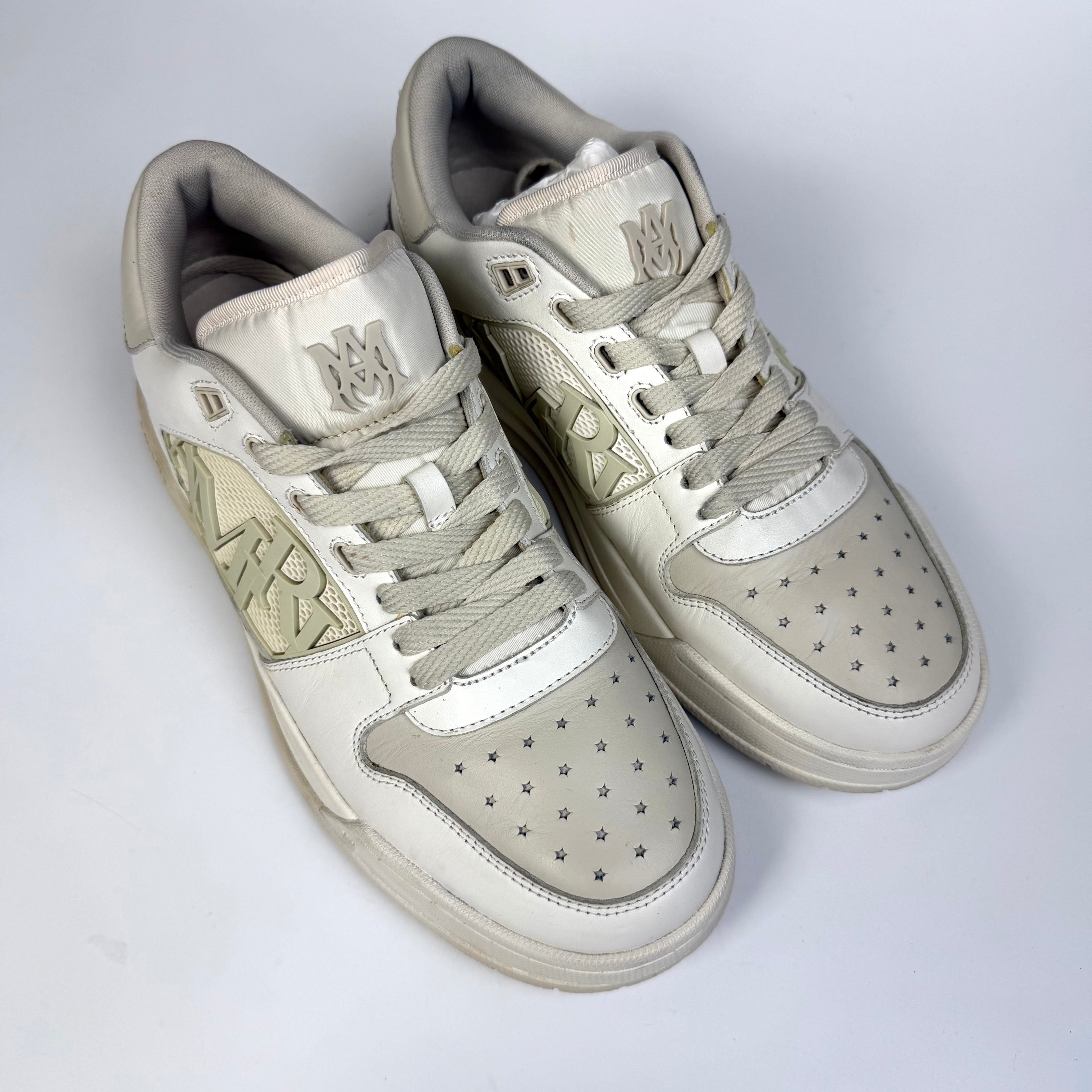 Amiri sneakers – detaliu logo | VSTEALS