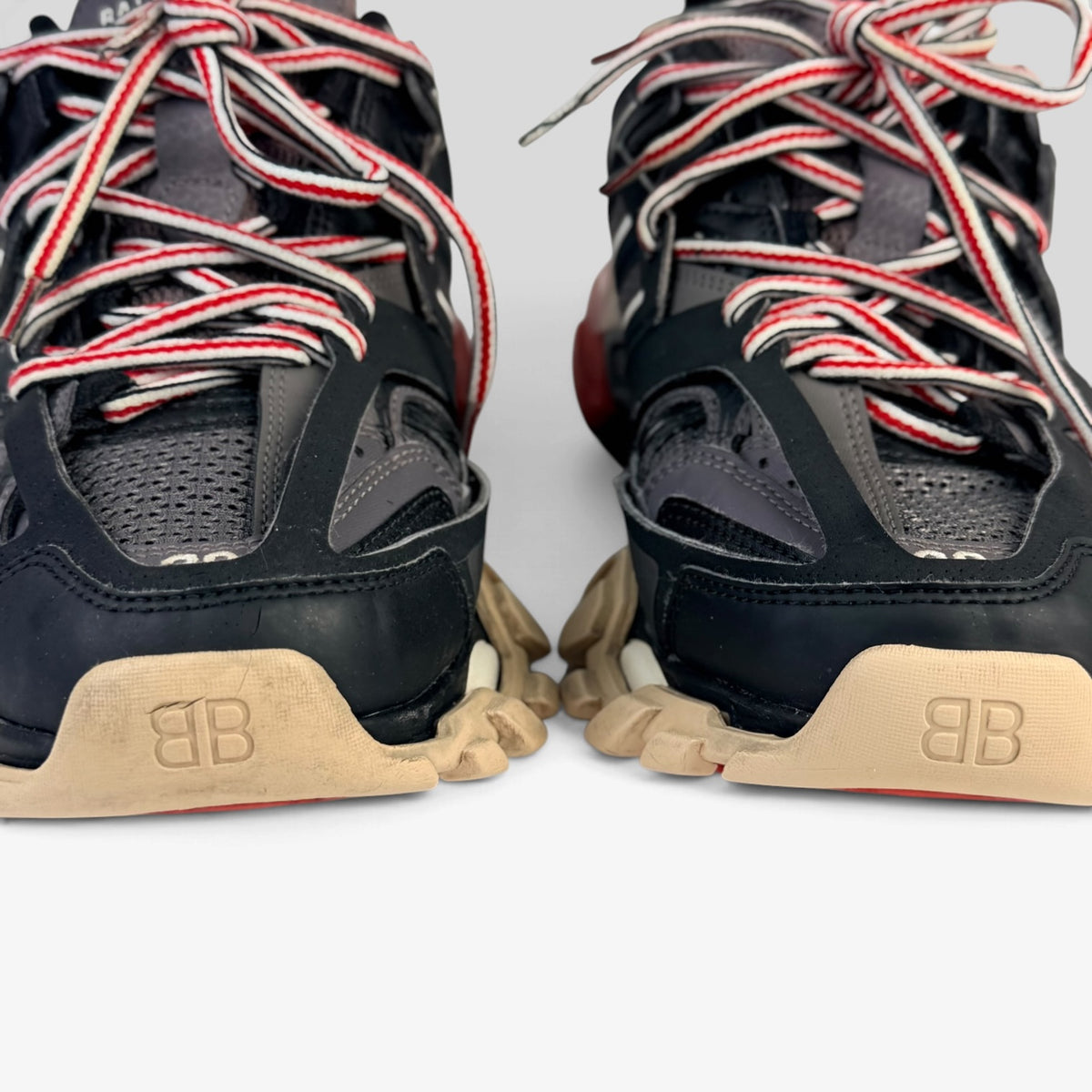 Balenciaga Track Bred Black/Red – Incaltaminte Femei BALENCIAGA la V STEALS – BALENCIAGA