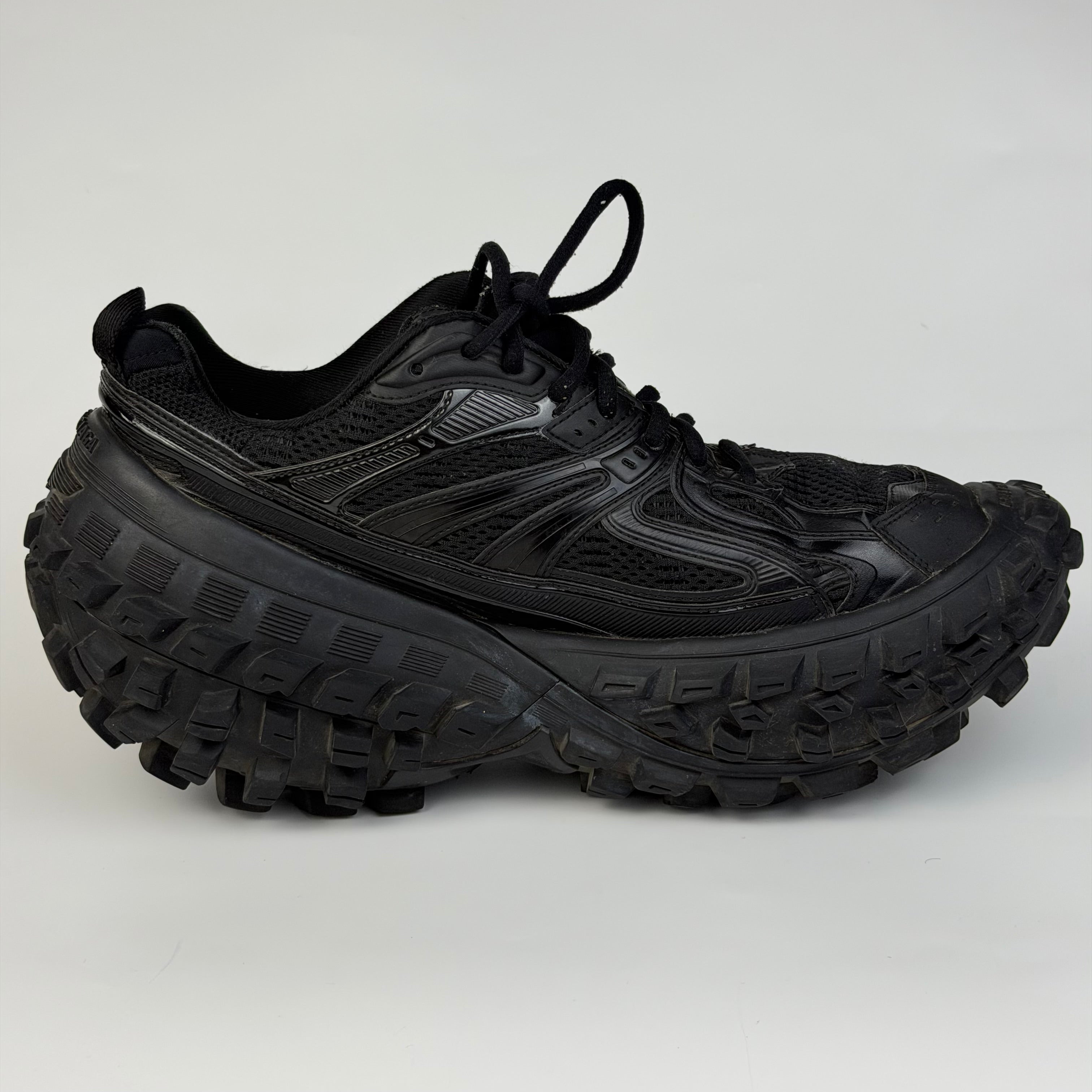 Balenciaga Bouncer Black Sneakers