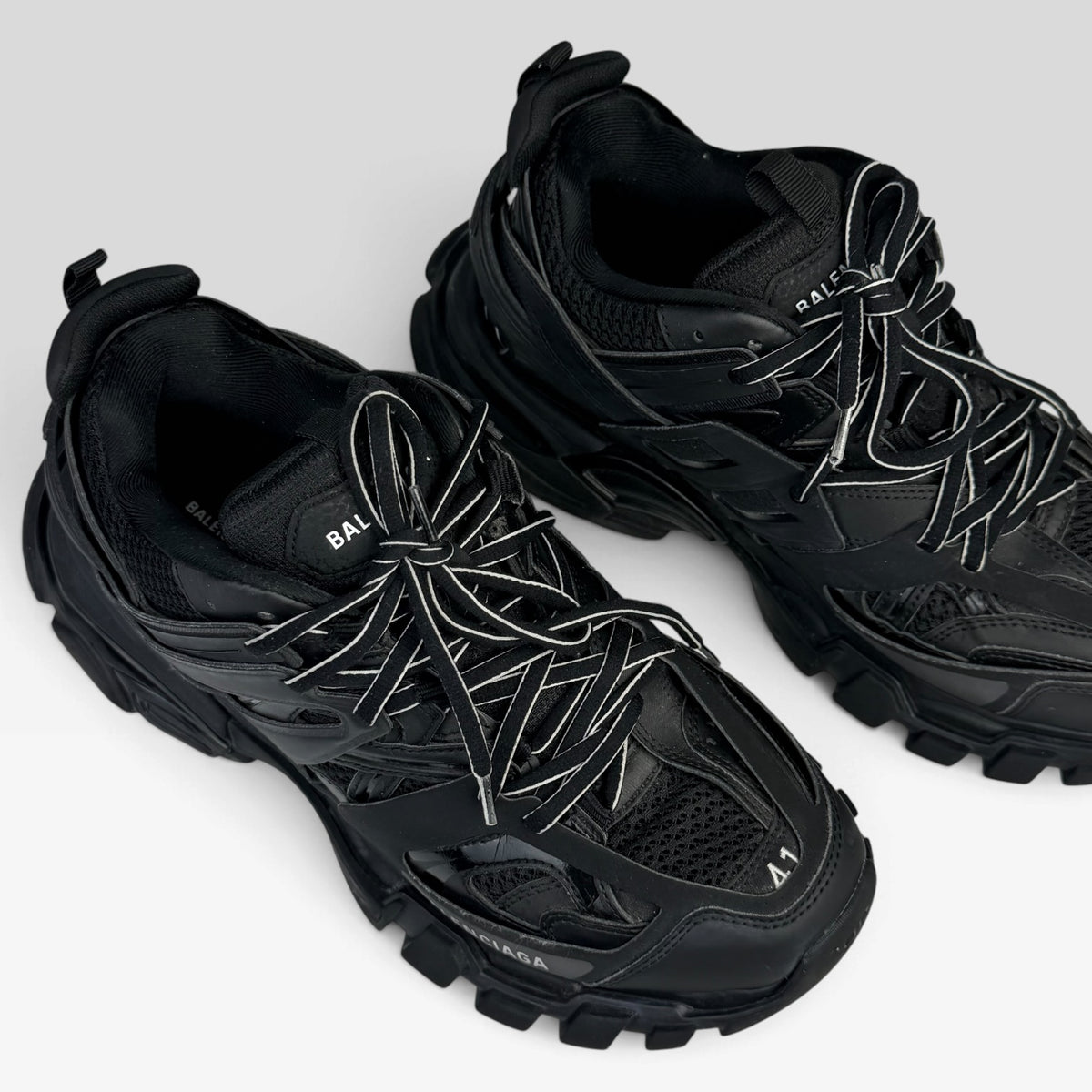 Balenciaga Track Black BALENCIAGA – cumpără online de la V STEALS cu livrare rapidă în România