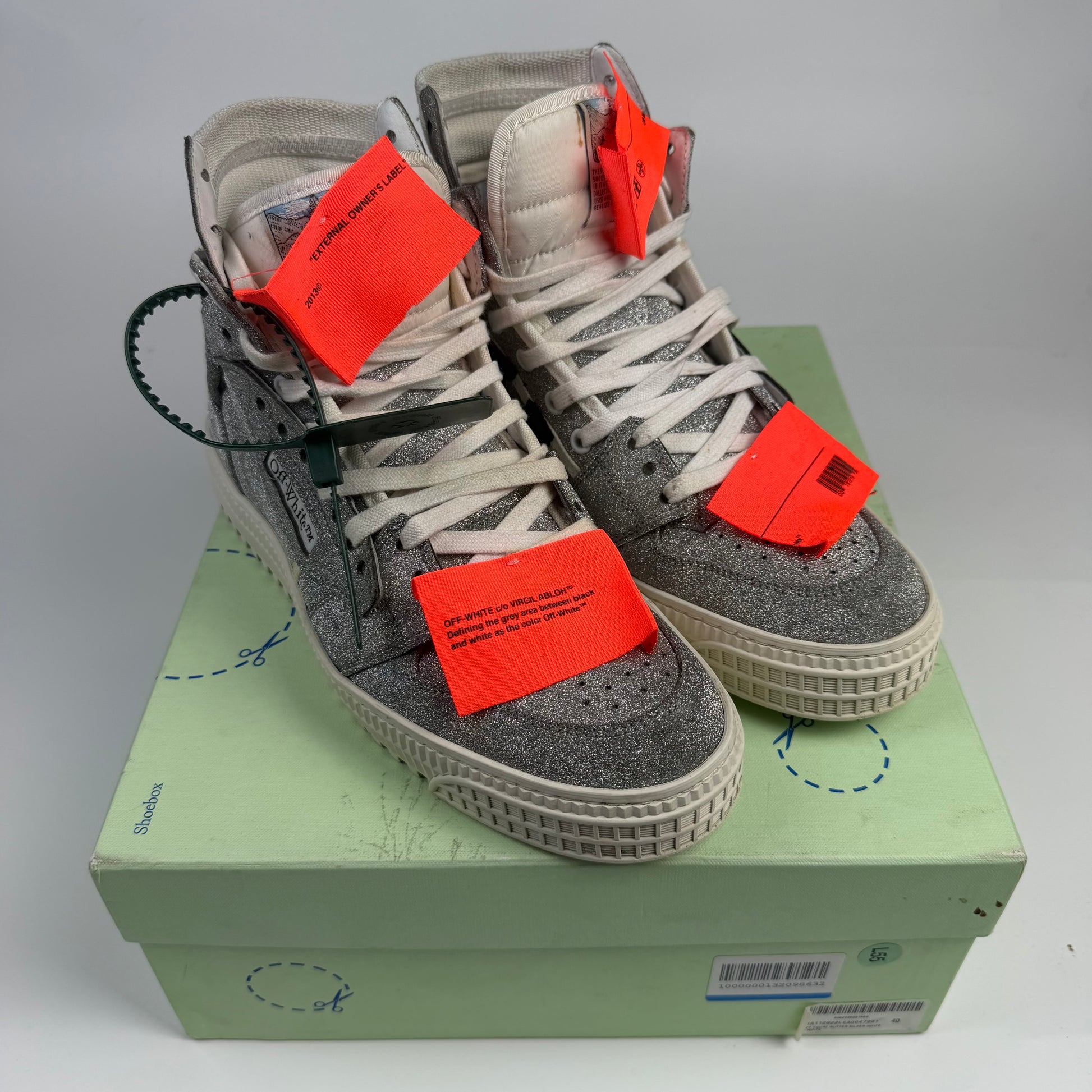 Off-White Court 3.0 Sneakers