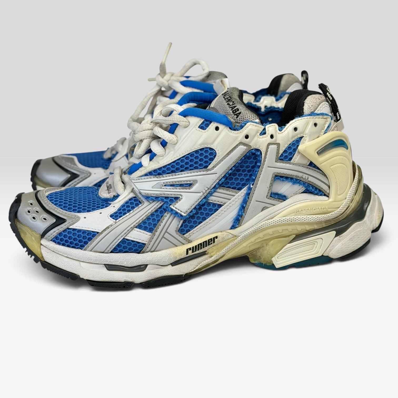 Balenciaga Runner Blue Sneakers, alb, vedere de sus