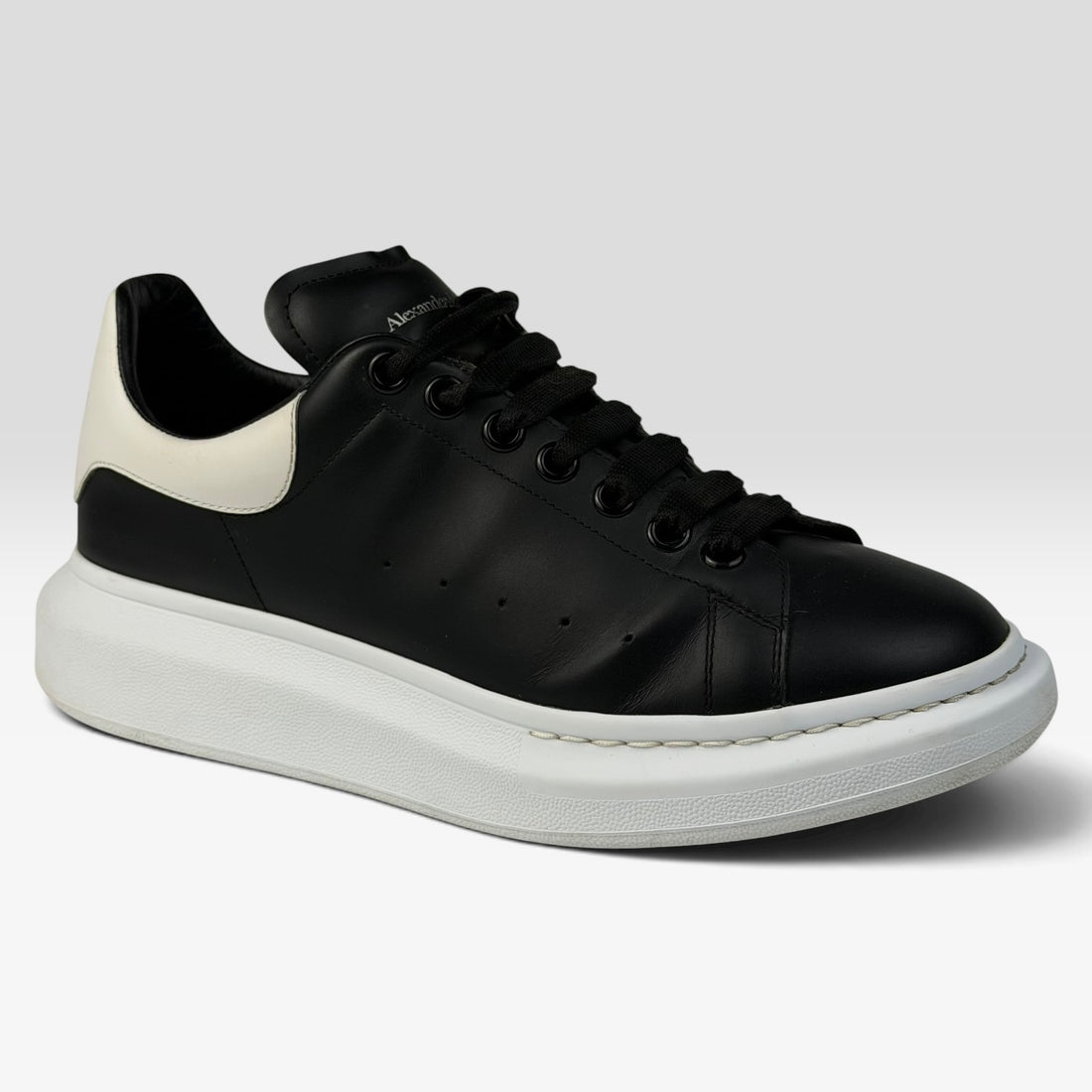 Alexander McQueen Oversized Sneakers Black/White