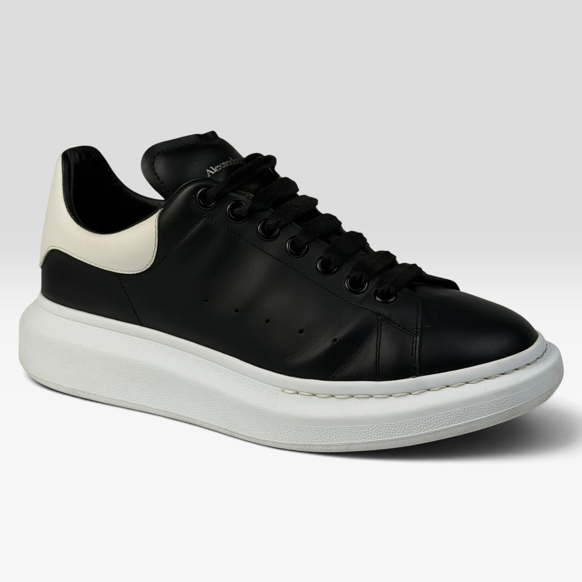 Alexander McQueen Oversized Sneakers Black/White