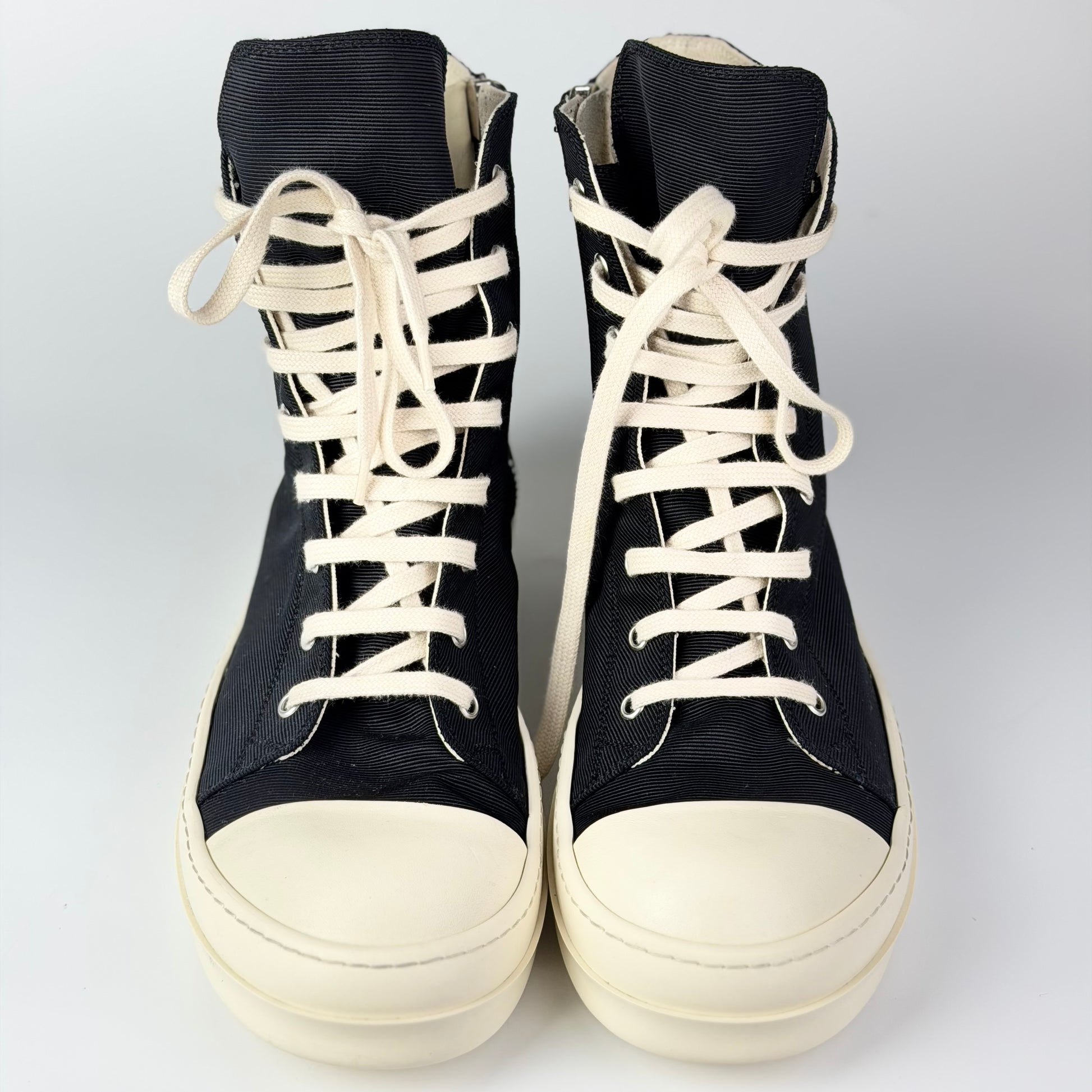 Rick Owens men sneakers – detaliu logo | VSTEALS