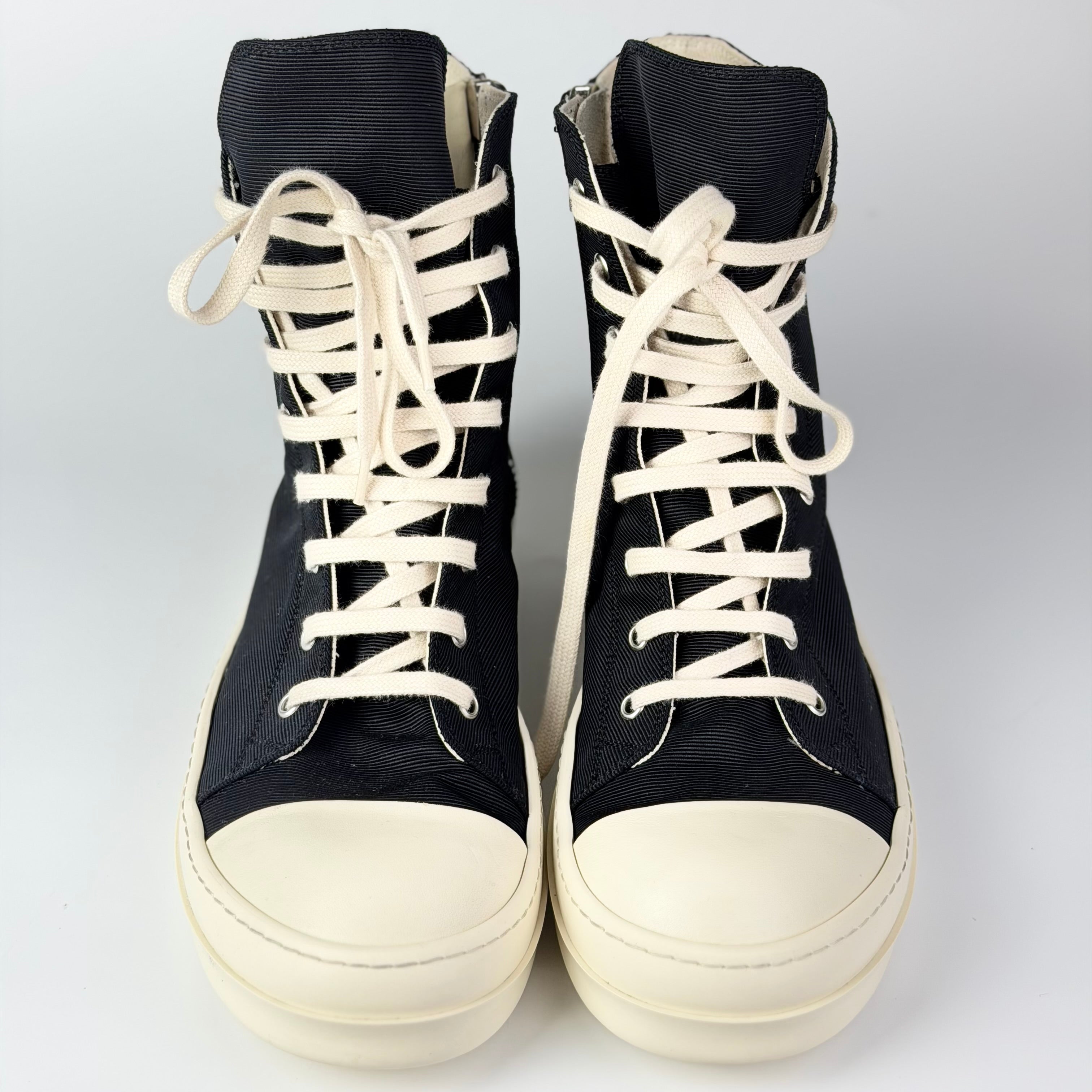 Rick Owens men sneakers – detaliu logo | VSTEALS
